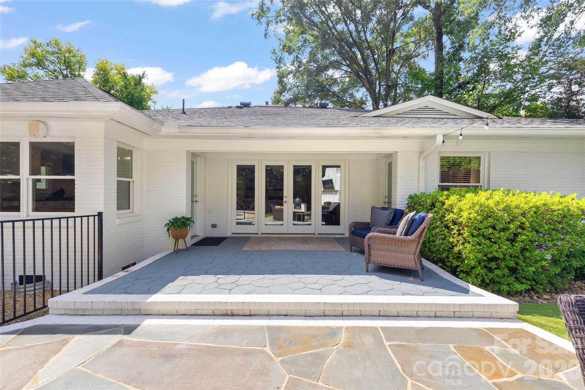 3615 Pickwick Lane — Charlotte