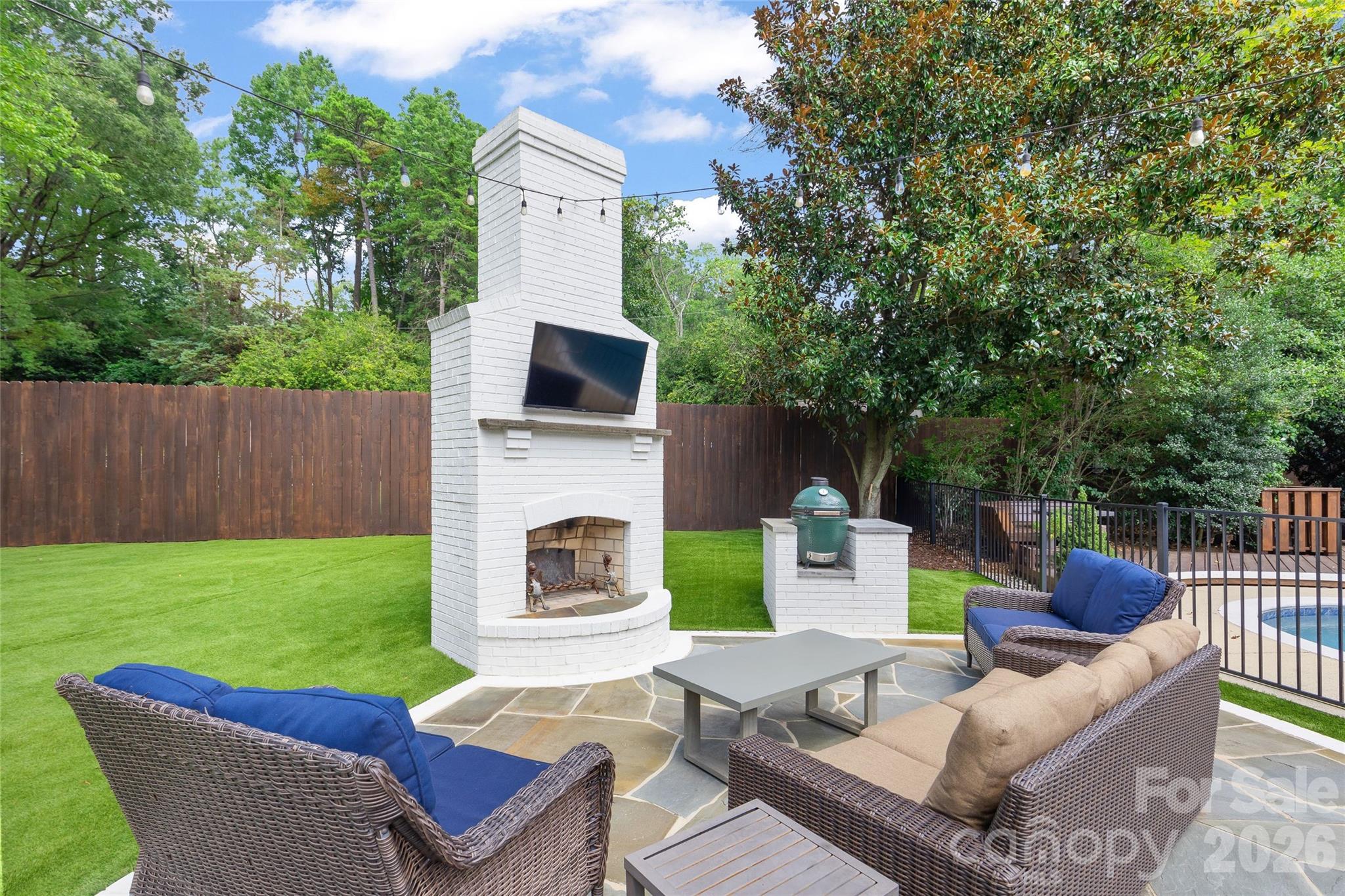 3615 Pickwick Lane — Charlotte