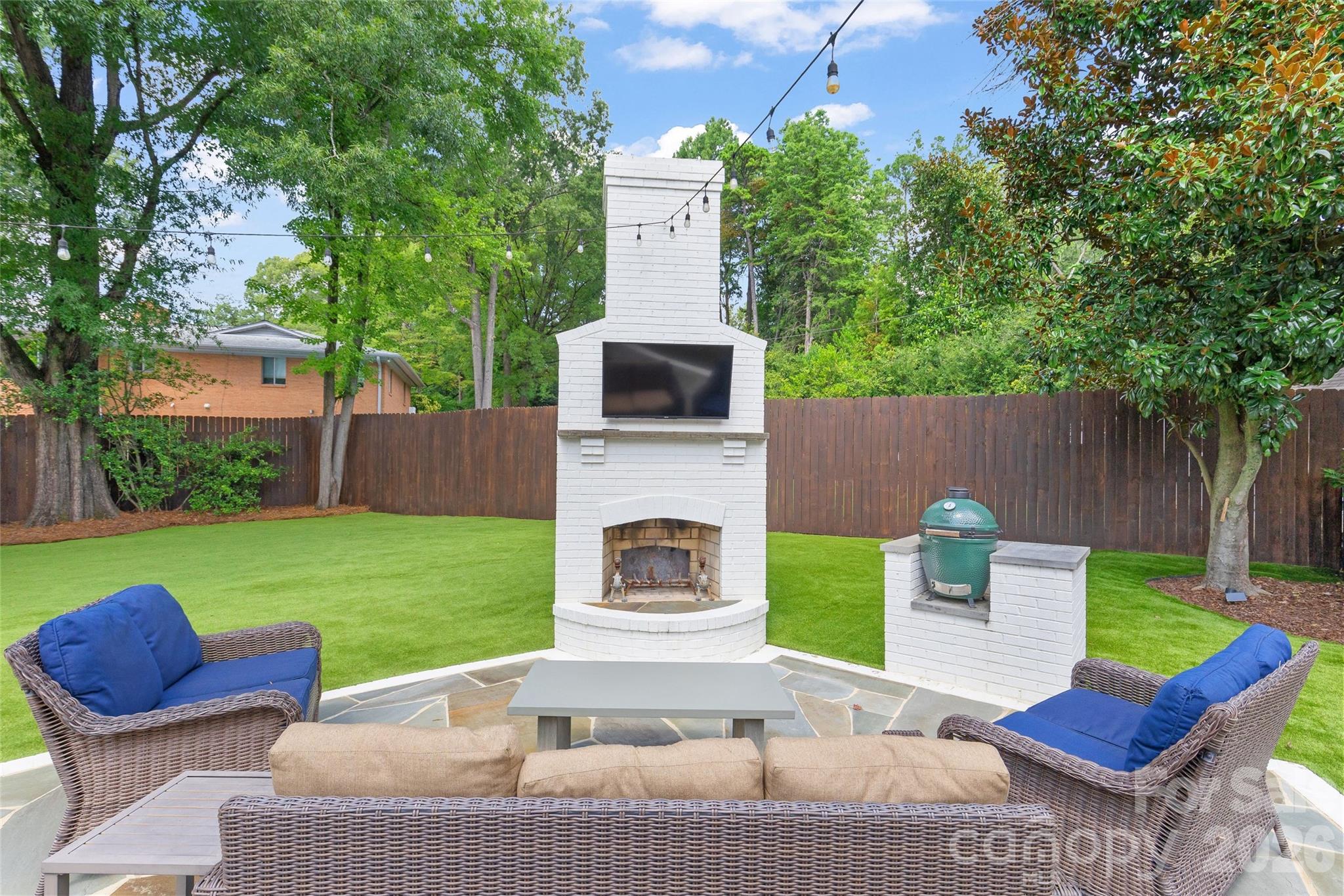 3615 Pickwick Lane — Charlotte