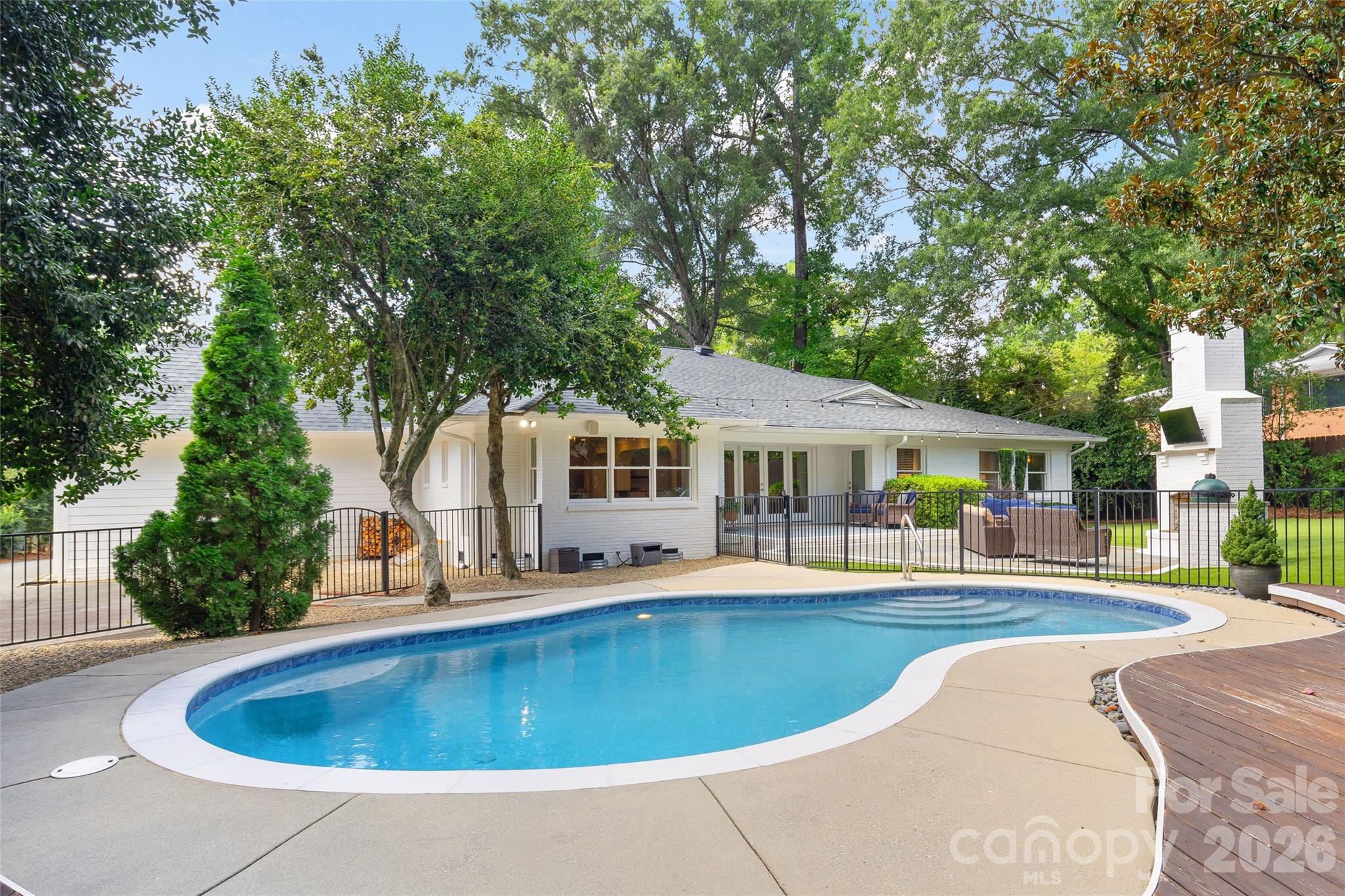 3615 Pickwick Lane — Charlotte