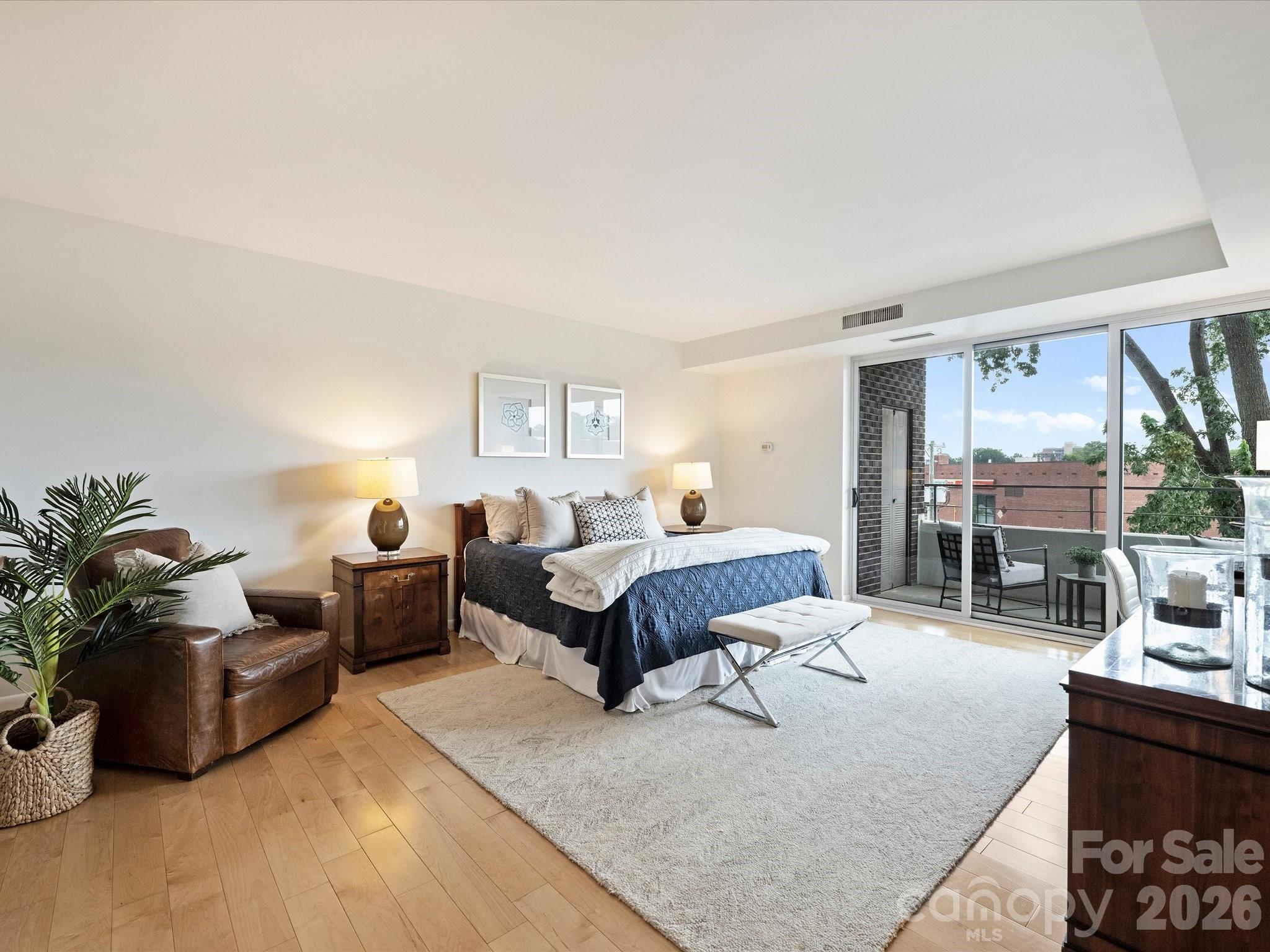 1300 Reece Road #212 — Charlotte