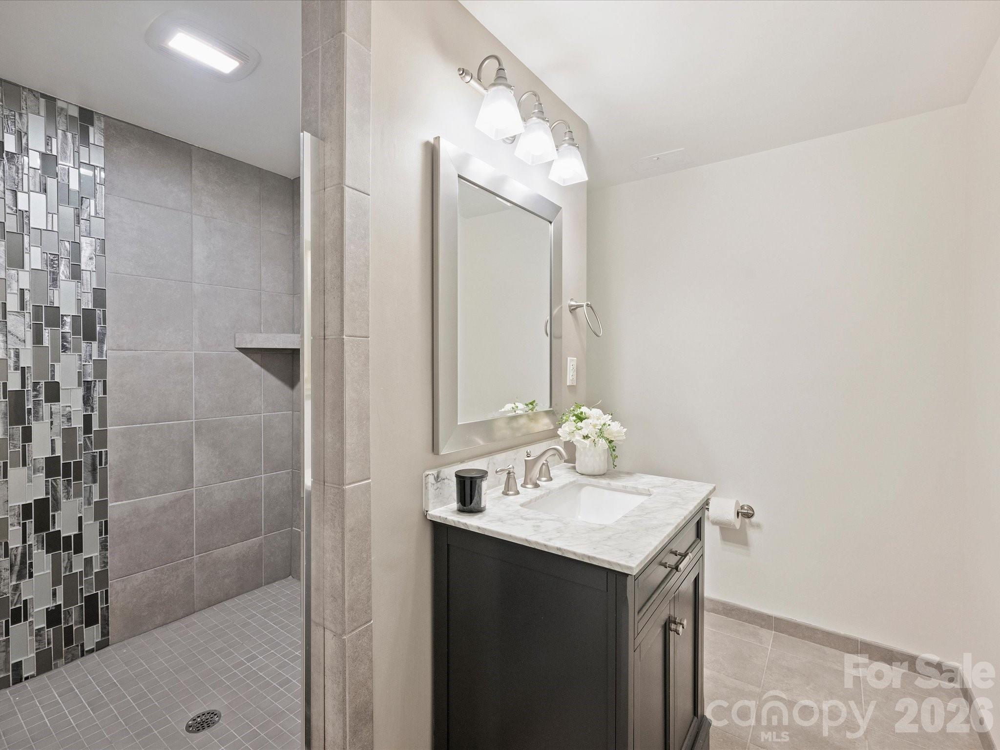 1300 Reece Road #212 — Charlotte