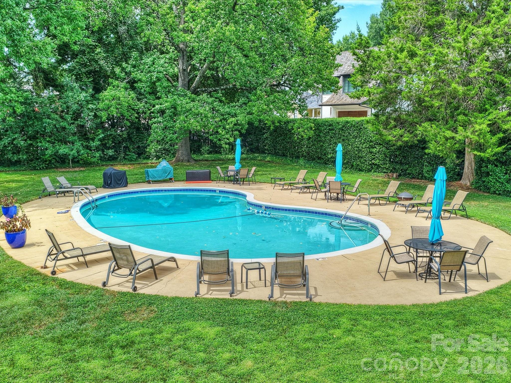 1300 Reece Road #212 — Charlotte
