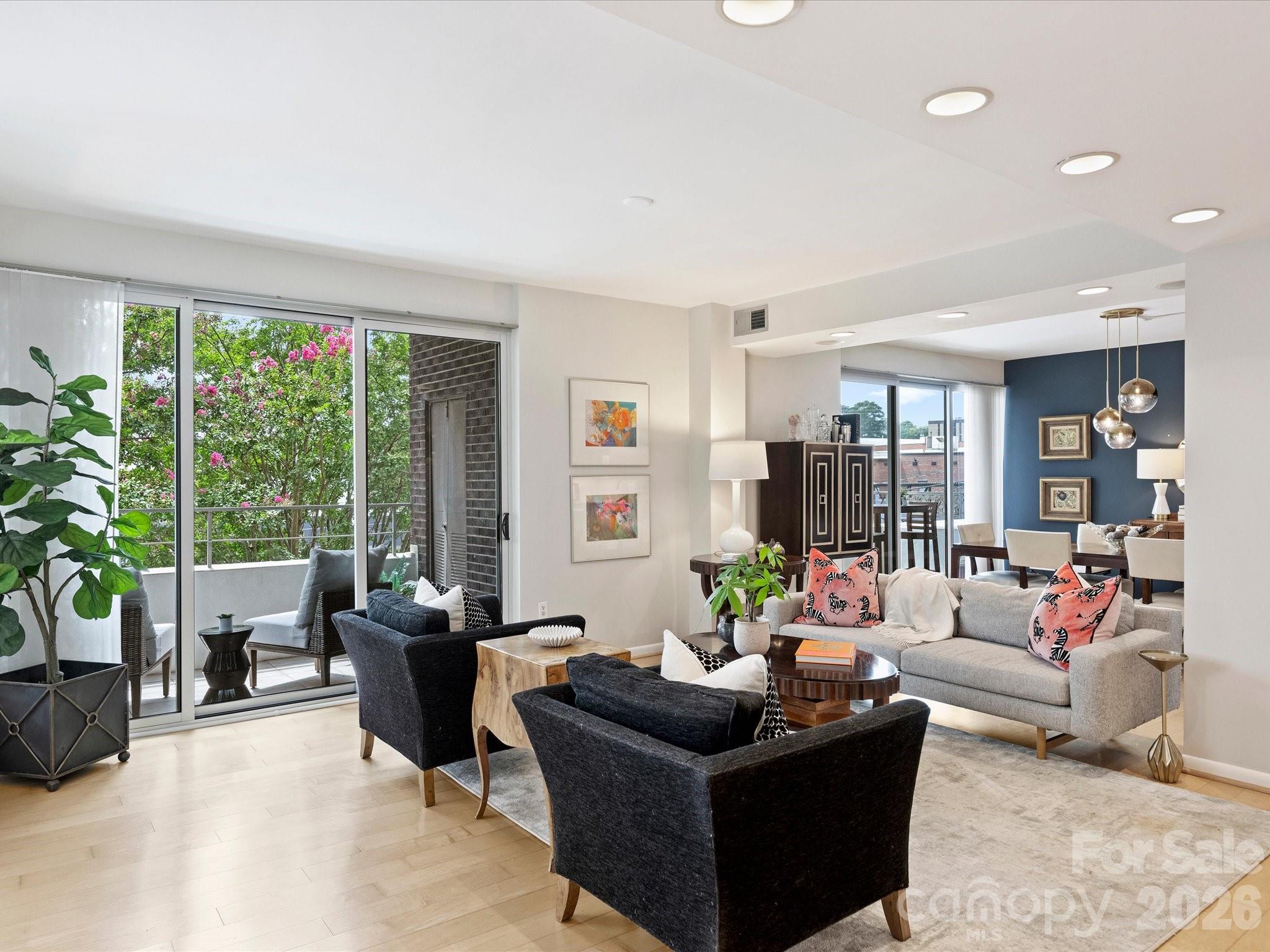 1300 Reece Road #212 — Charlotte