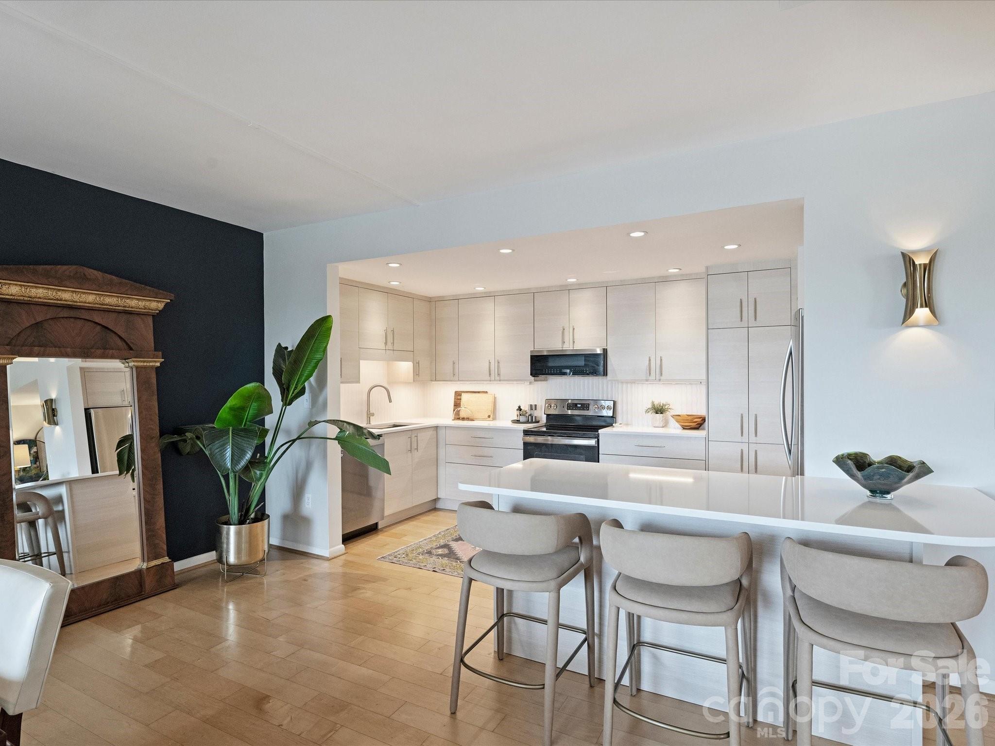 1300 Reece Road #212 — Charlotte