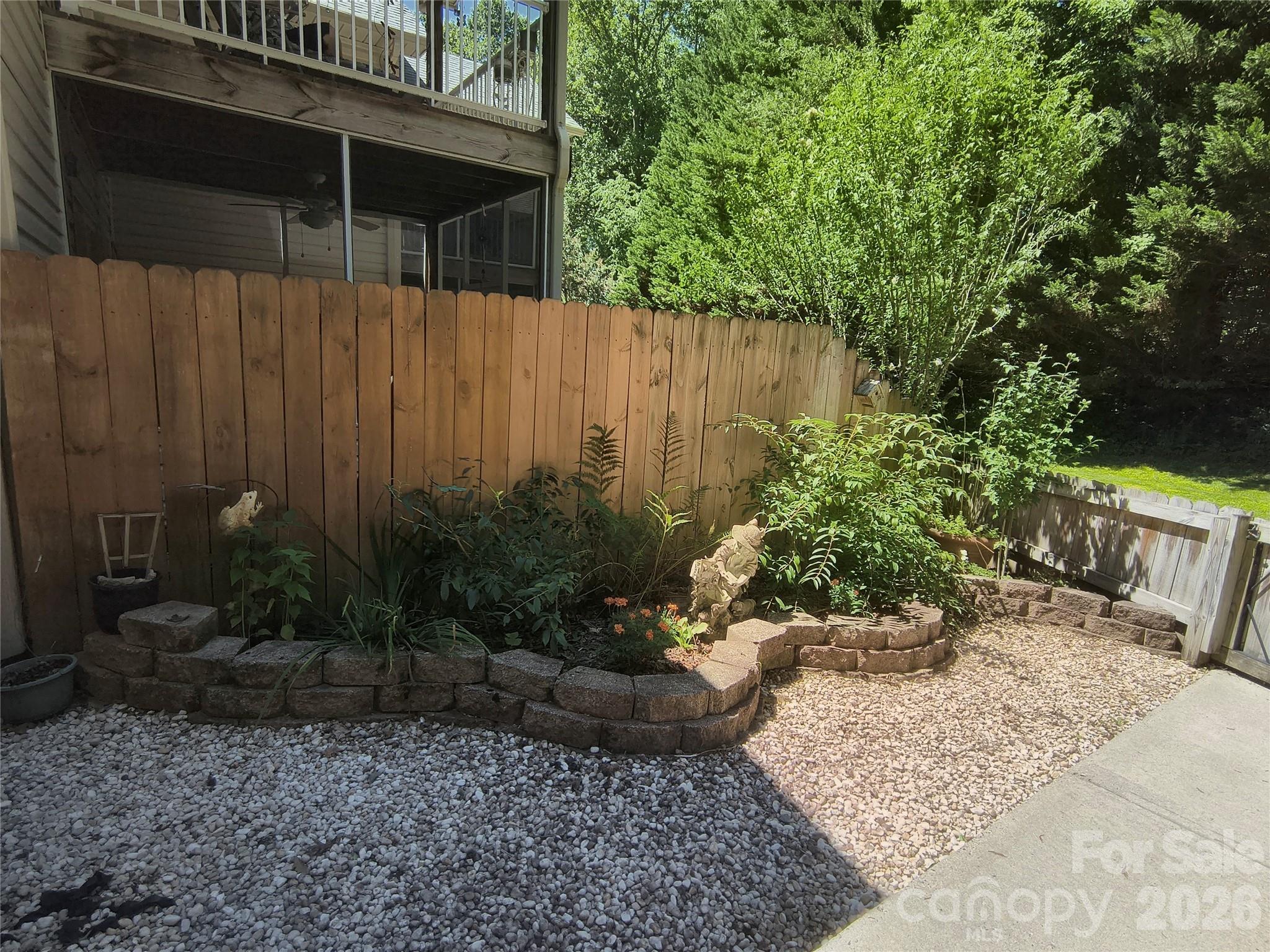 102 S Park Lane — Black Mountain
