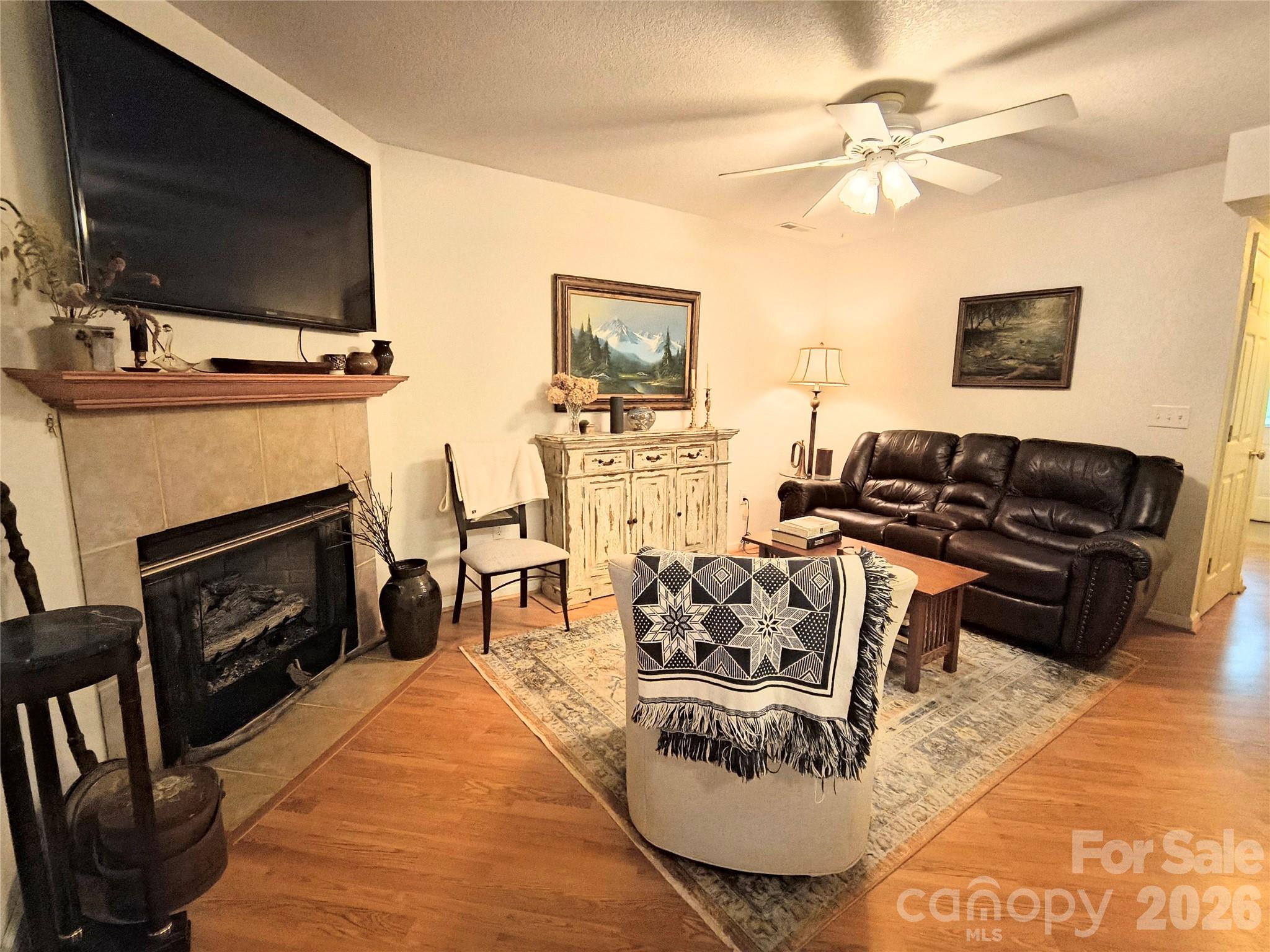 102 S Park Lane — Black Mountain