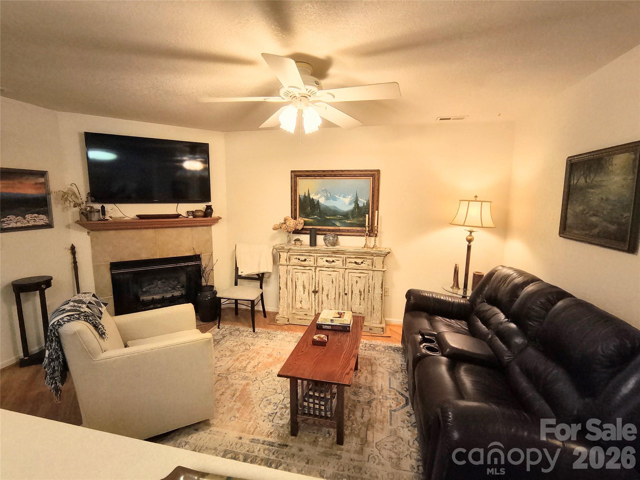 102 S Park Lane — Black Mountain