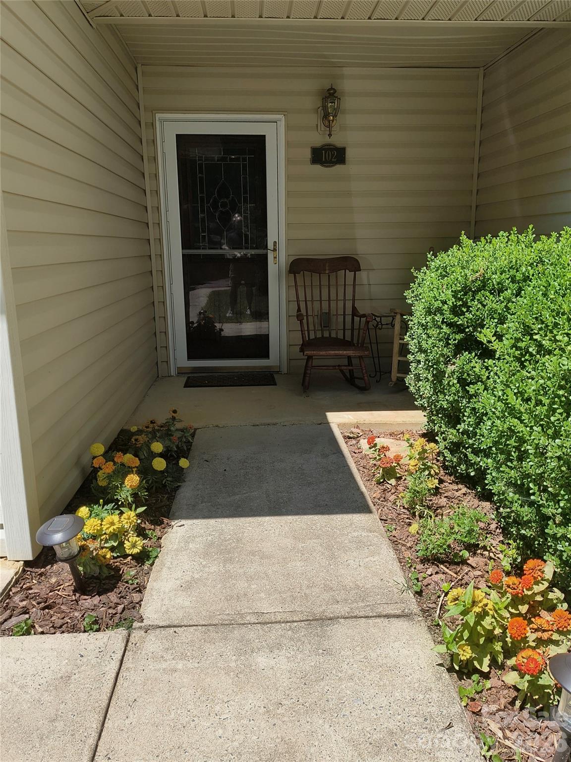 102 S Park Lane — Black Mountain