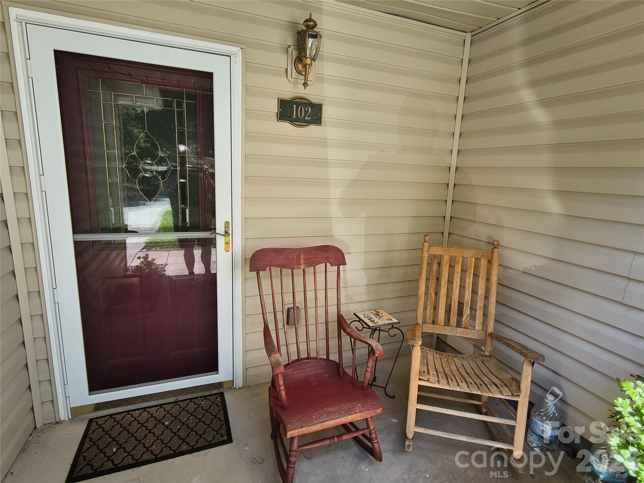 102 S Park Lane — Black Mountain