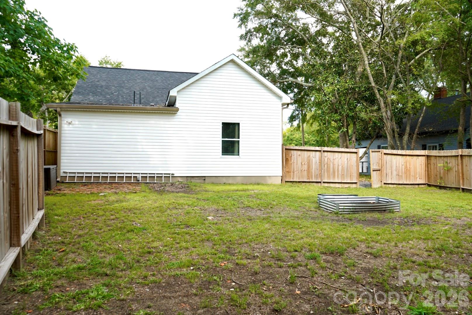 302 Cedar Street — Lancaster