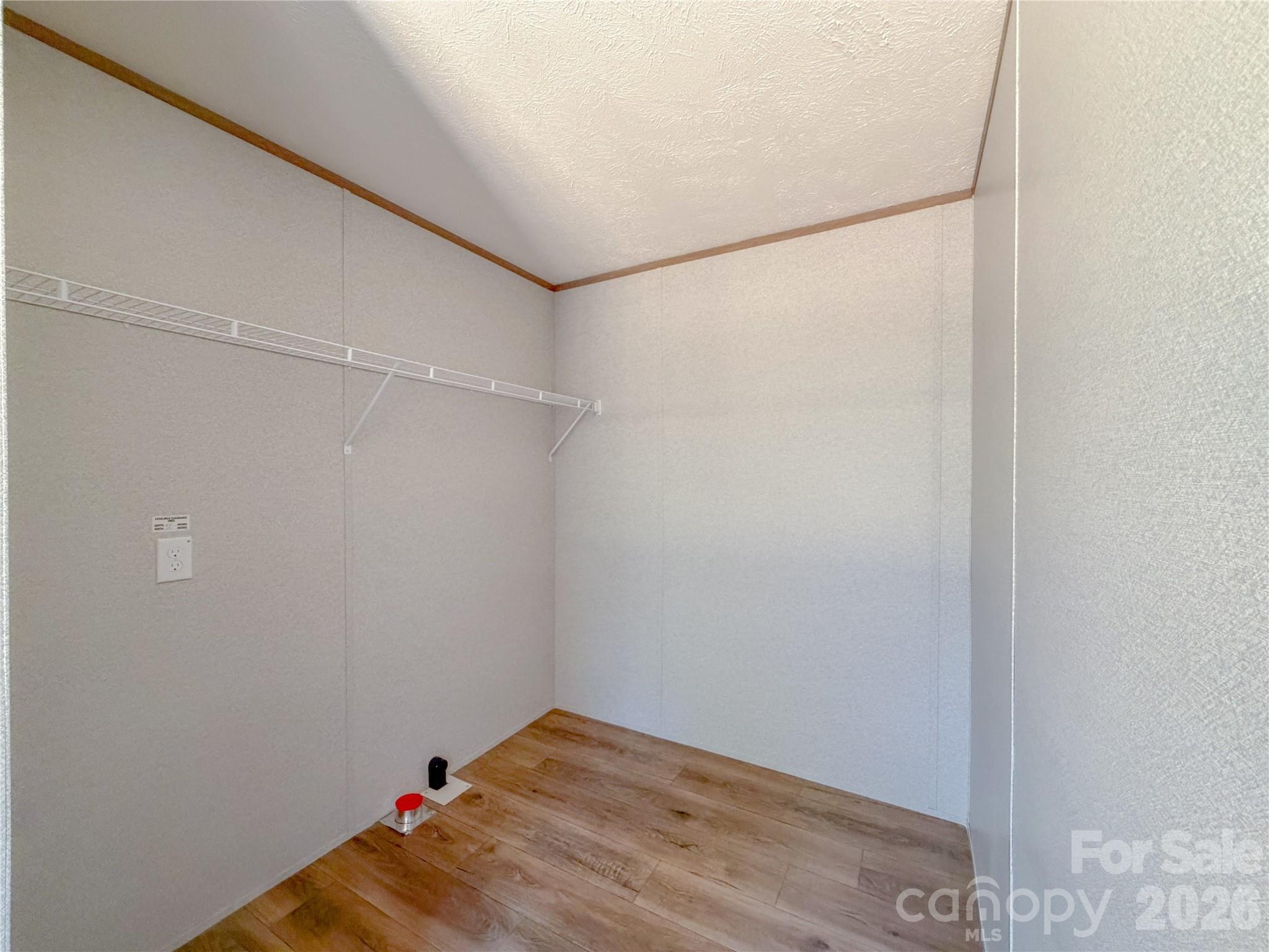 4277 Chinquapin Circle — Lenoir