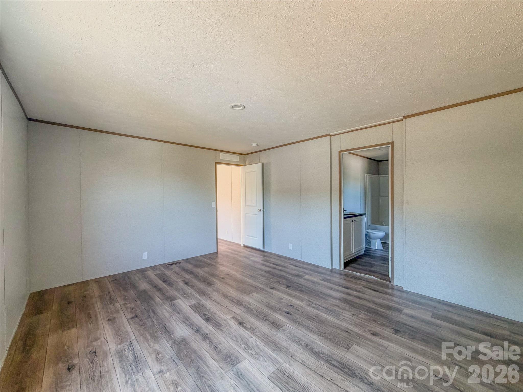 4277 Chinquapin Circle — Lenoir
