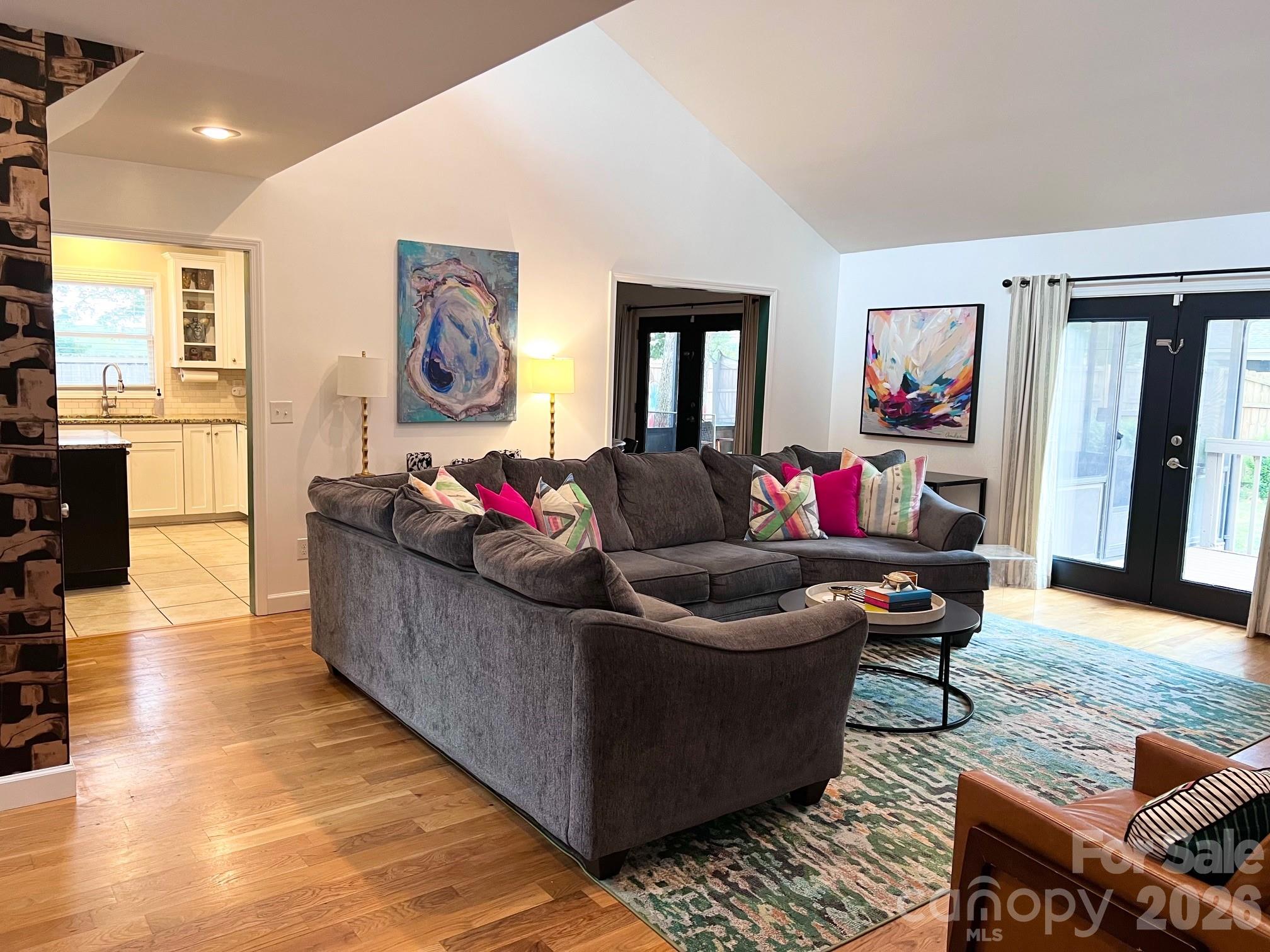 496 17th Avenue Drive NE — Hickory