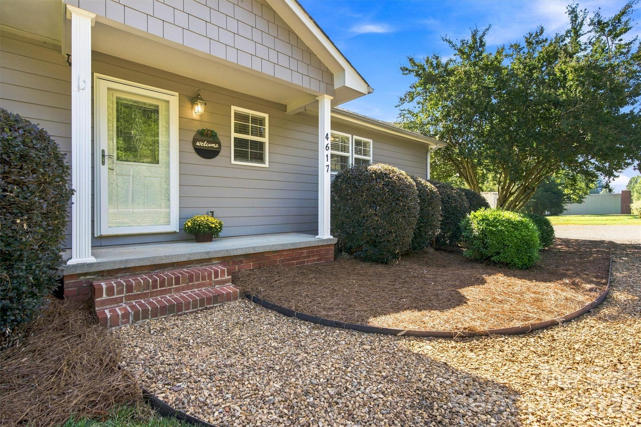 4617 Old Plank Road — Iron Station