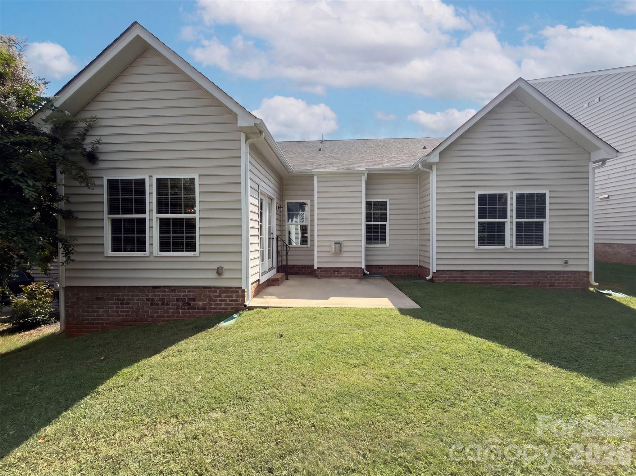 1006 Oakmere Road — Waxhaw
