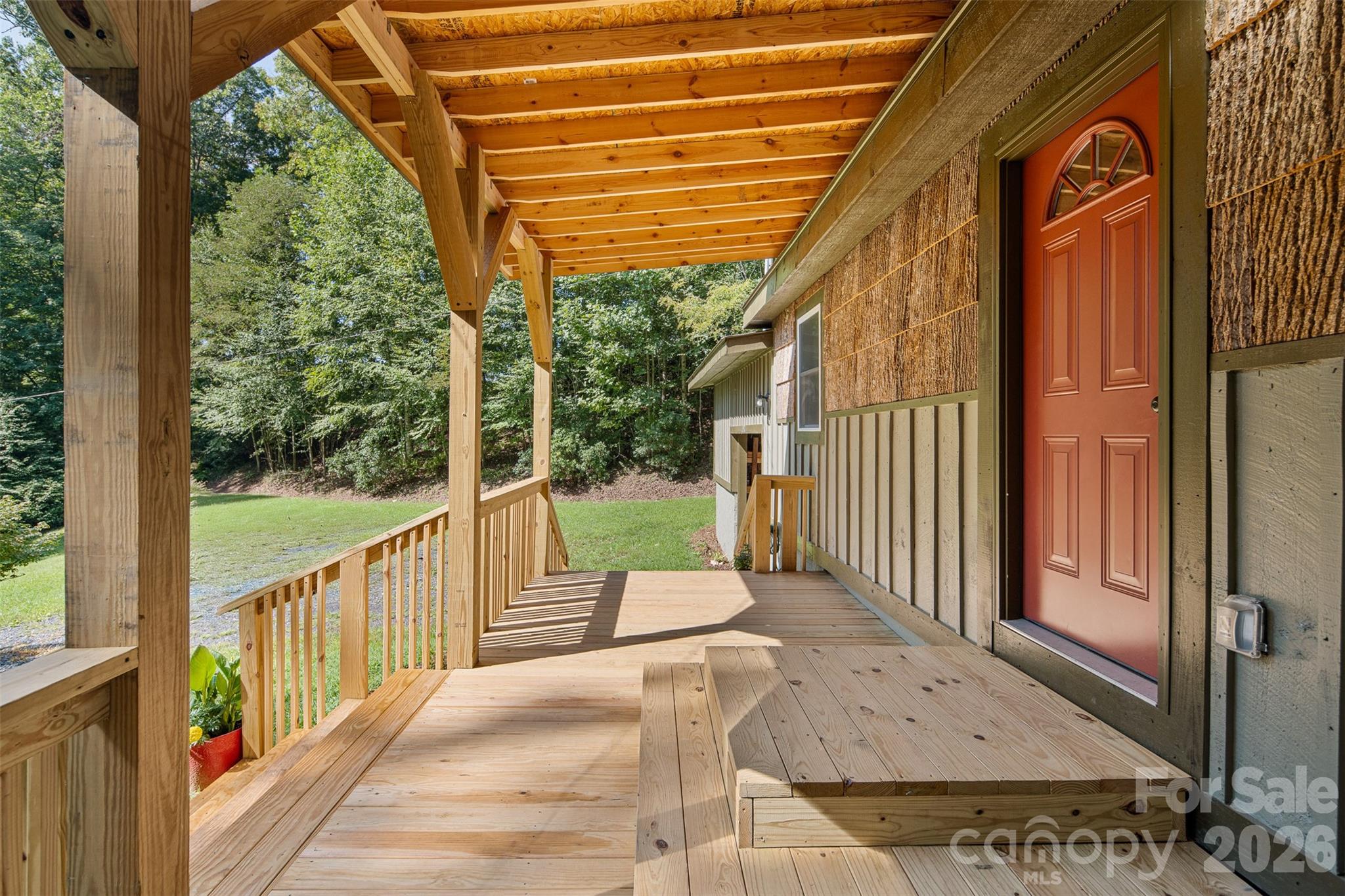 190 Hummingbird Lane — Fleetwood