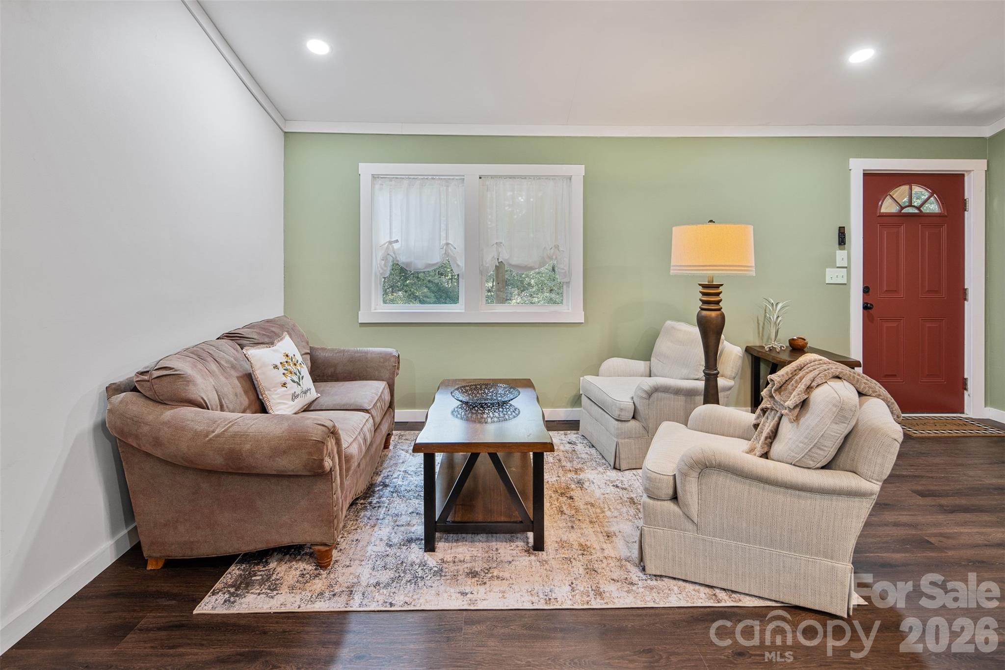 190 Hummingbird Lane — Fleetwood
