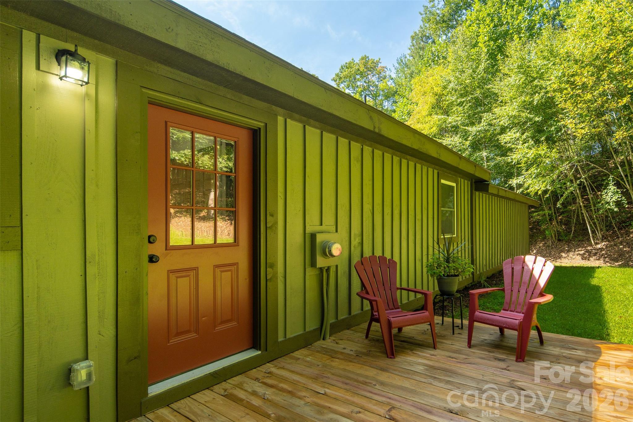 190 Hummingbird Lane — Fleetwood