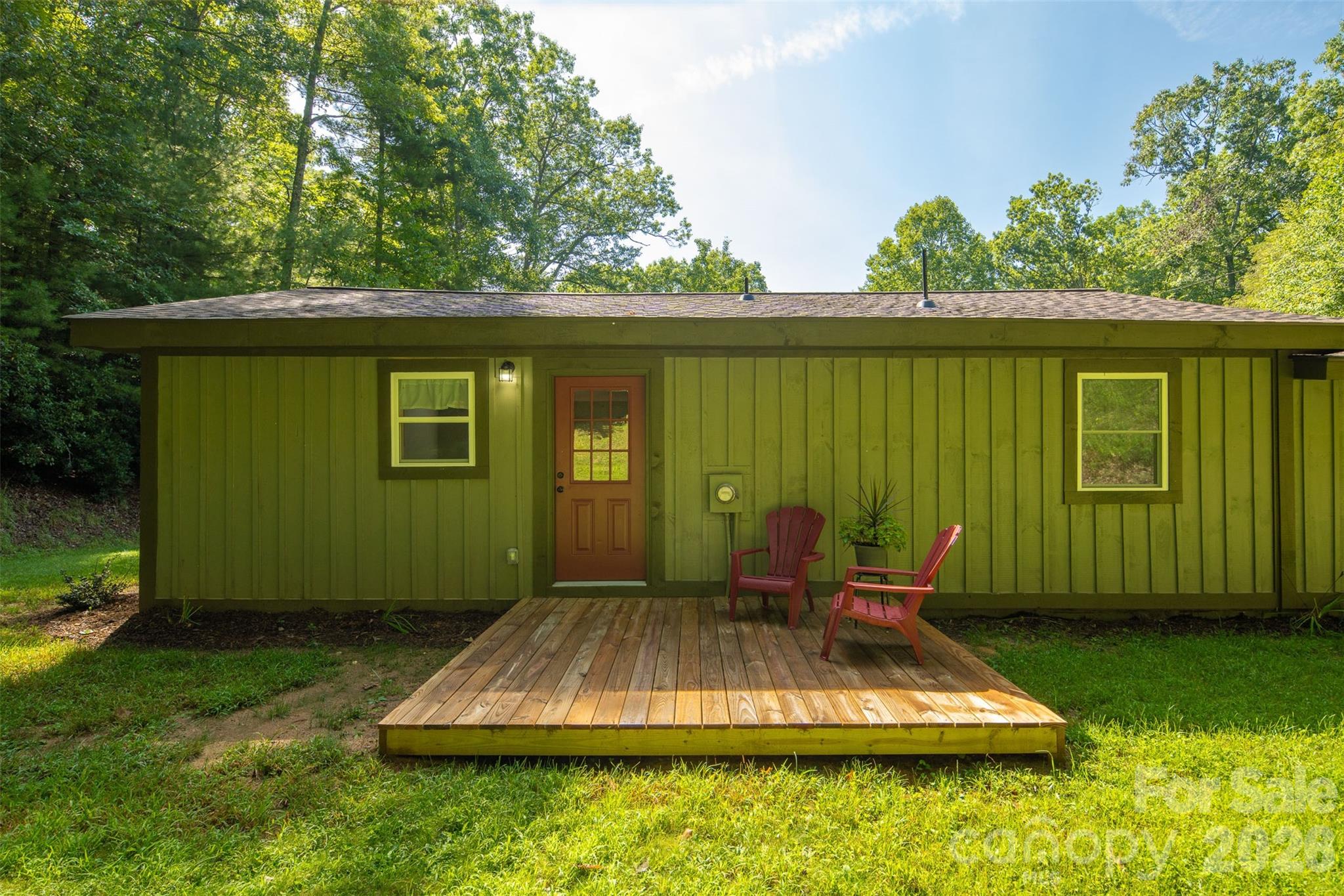 190 Hummingbird Lane — Fleetwood