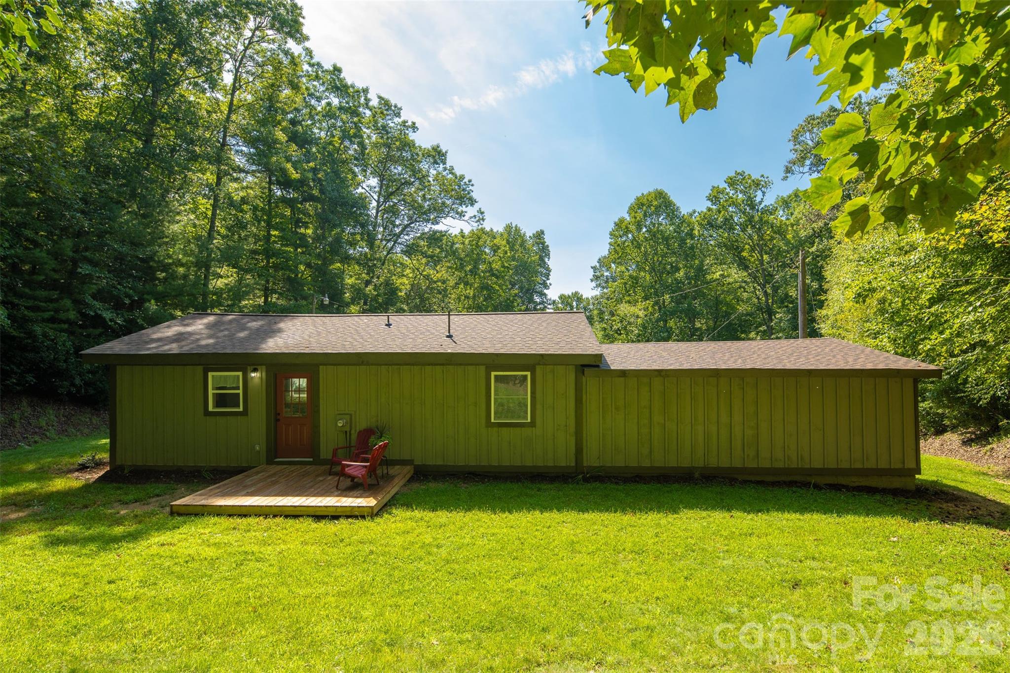 190 Hummingbird Lane — Fleetwood