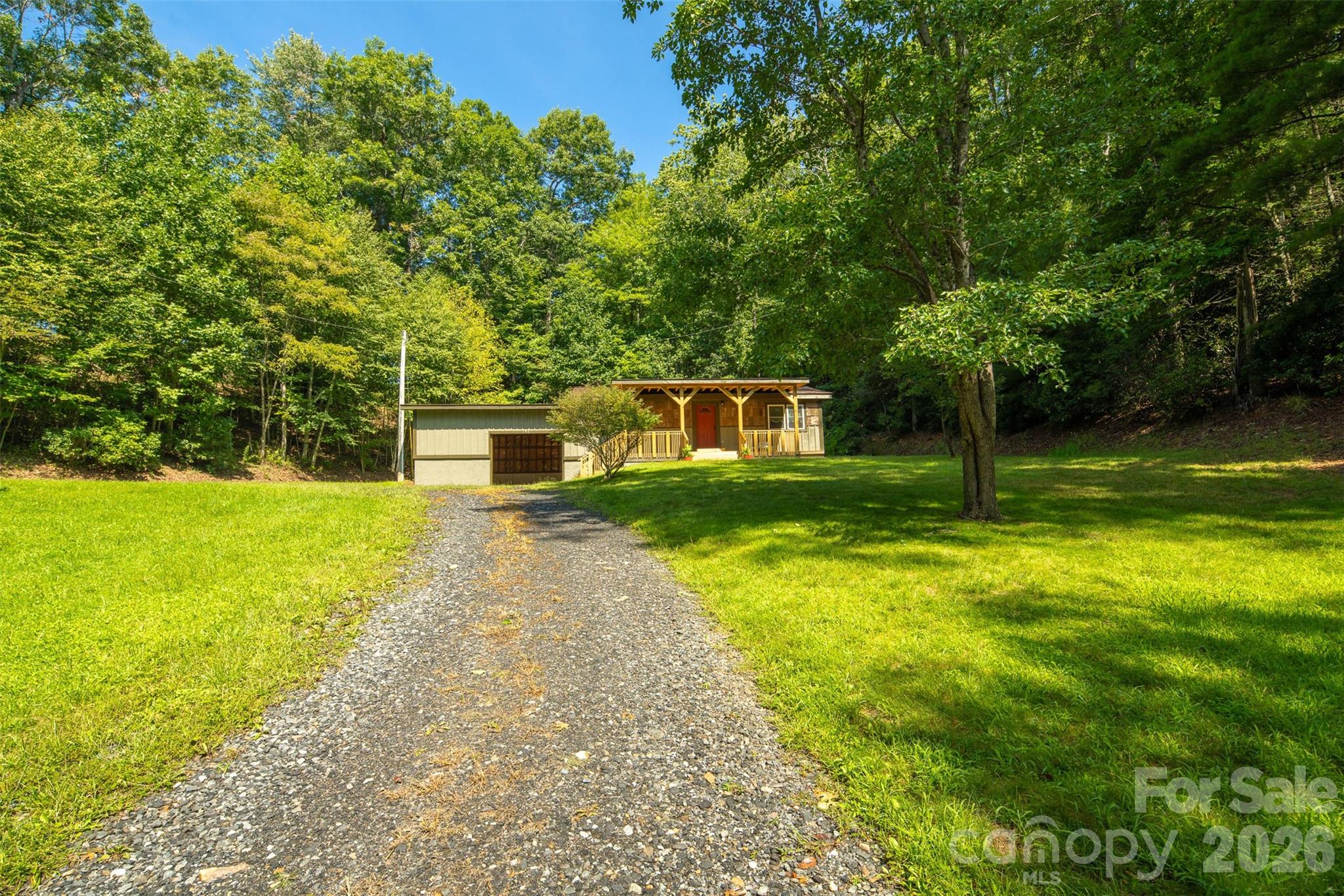 190 Hummingbird Lane — Fleetwood