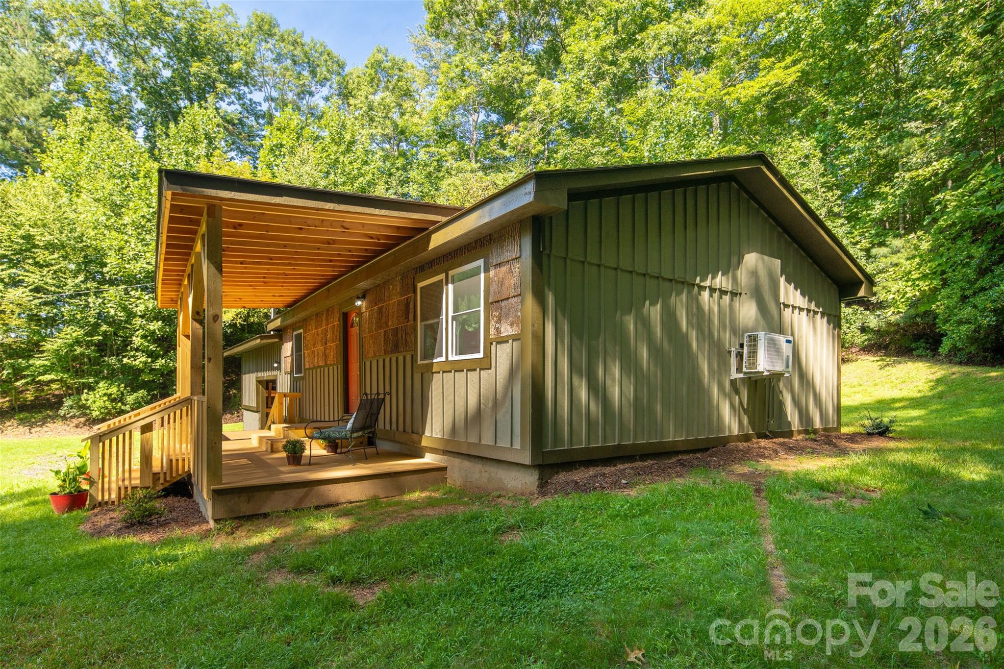 190 Hummingbird Lane — Fleetwood