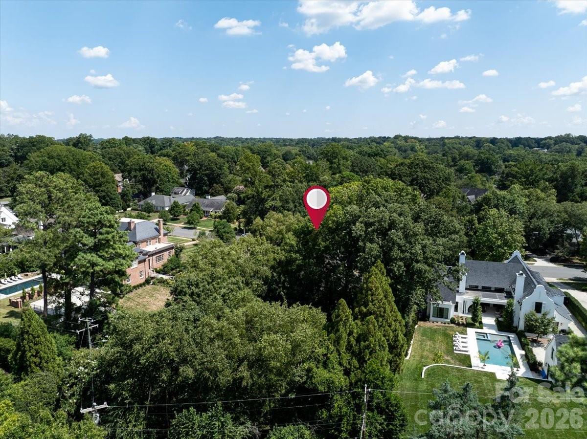 2200 Queens Road E — Charlotte