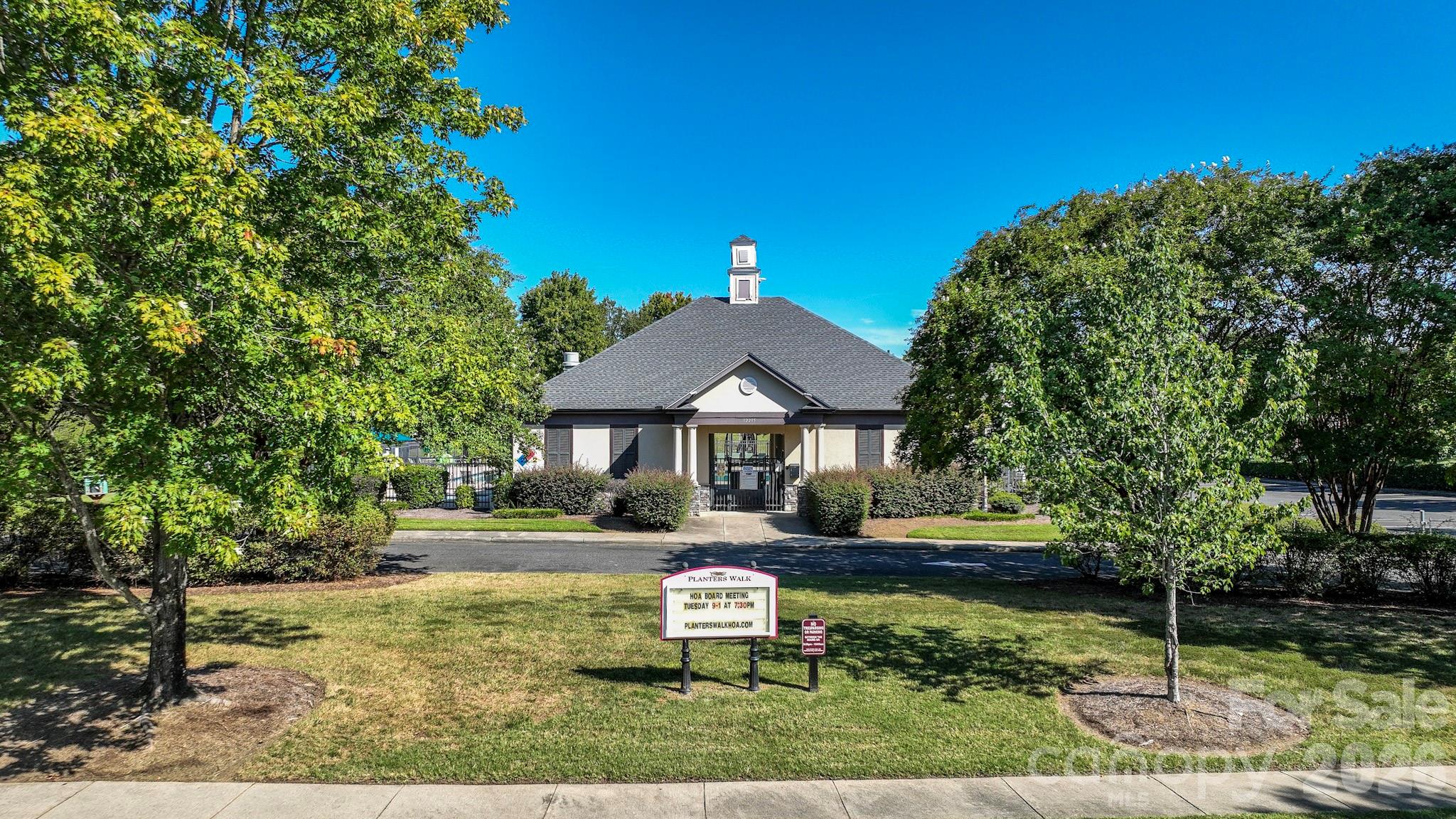 12728 Planters Row Drive — Charlotte