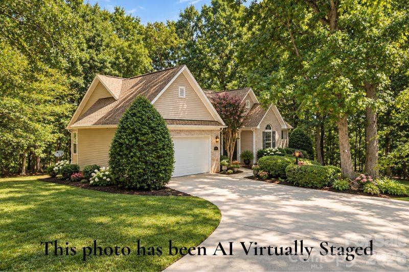 14724 Beatties Ford Road — Huntersville