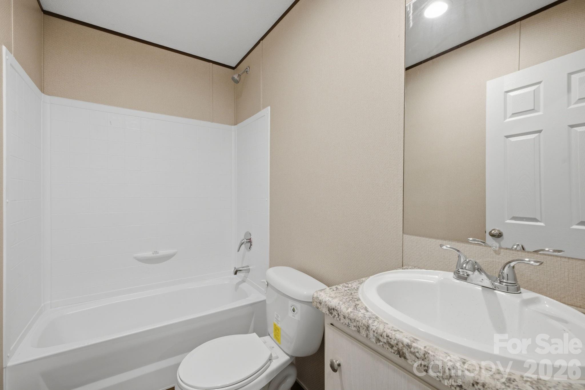 1028 Dorset Lane — Lincolnton