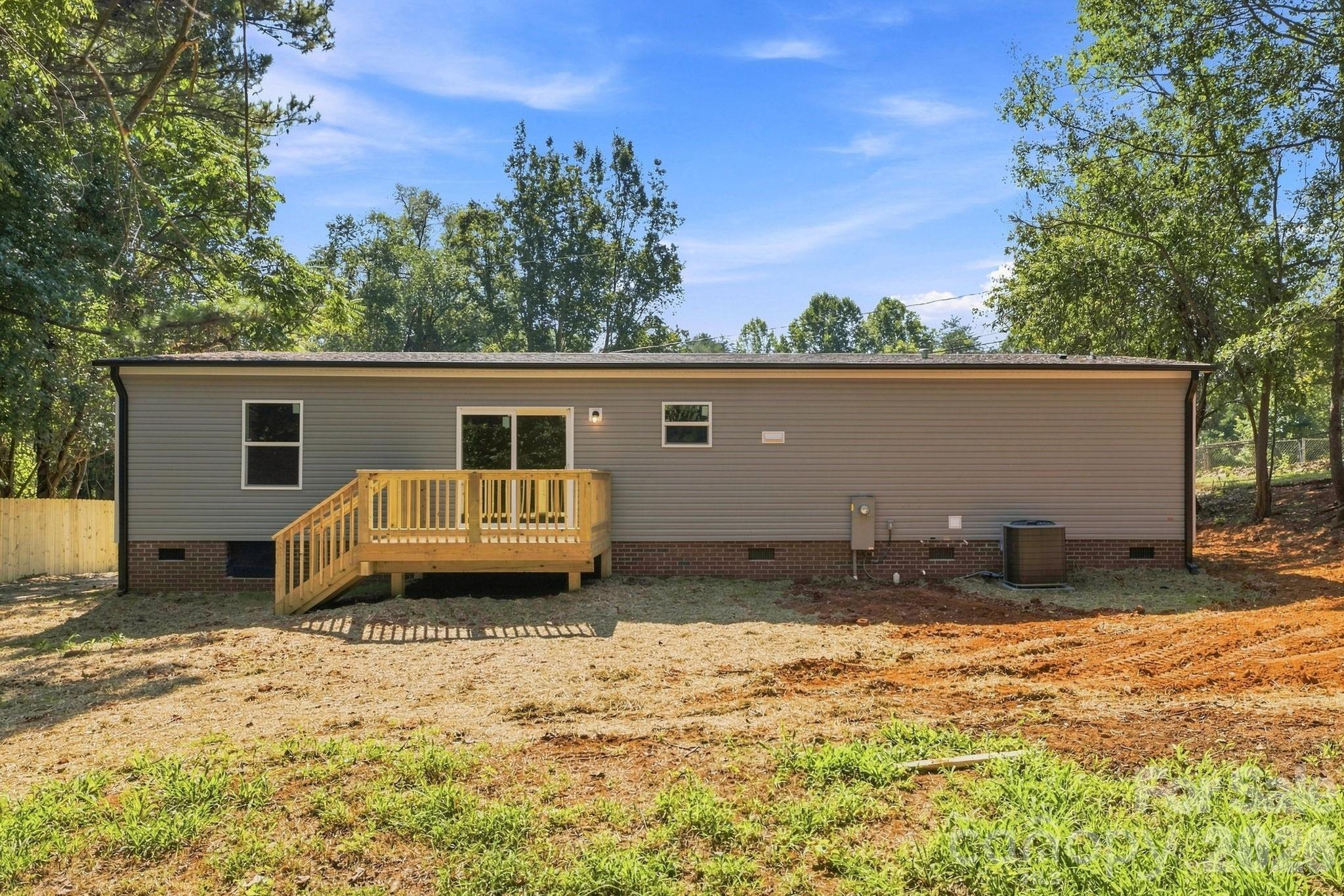 1028 Dorset Lane — Lincolnton