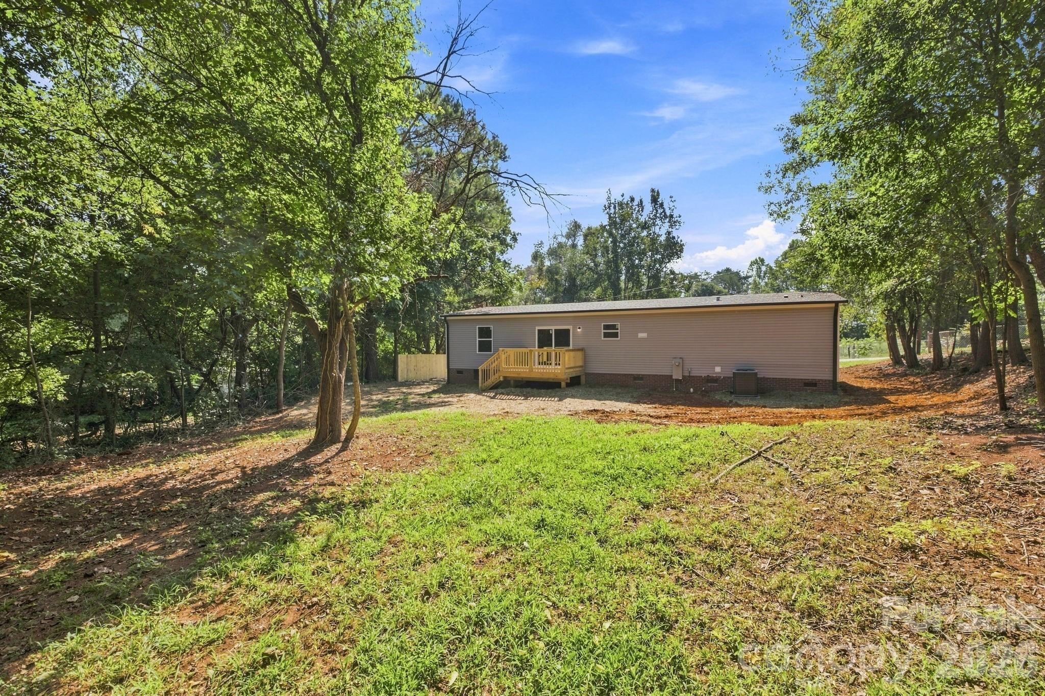 1028 Dorset Lane — Lincolnton
