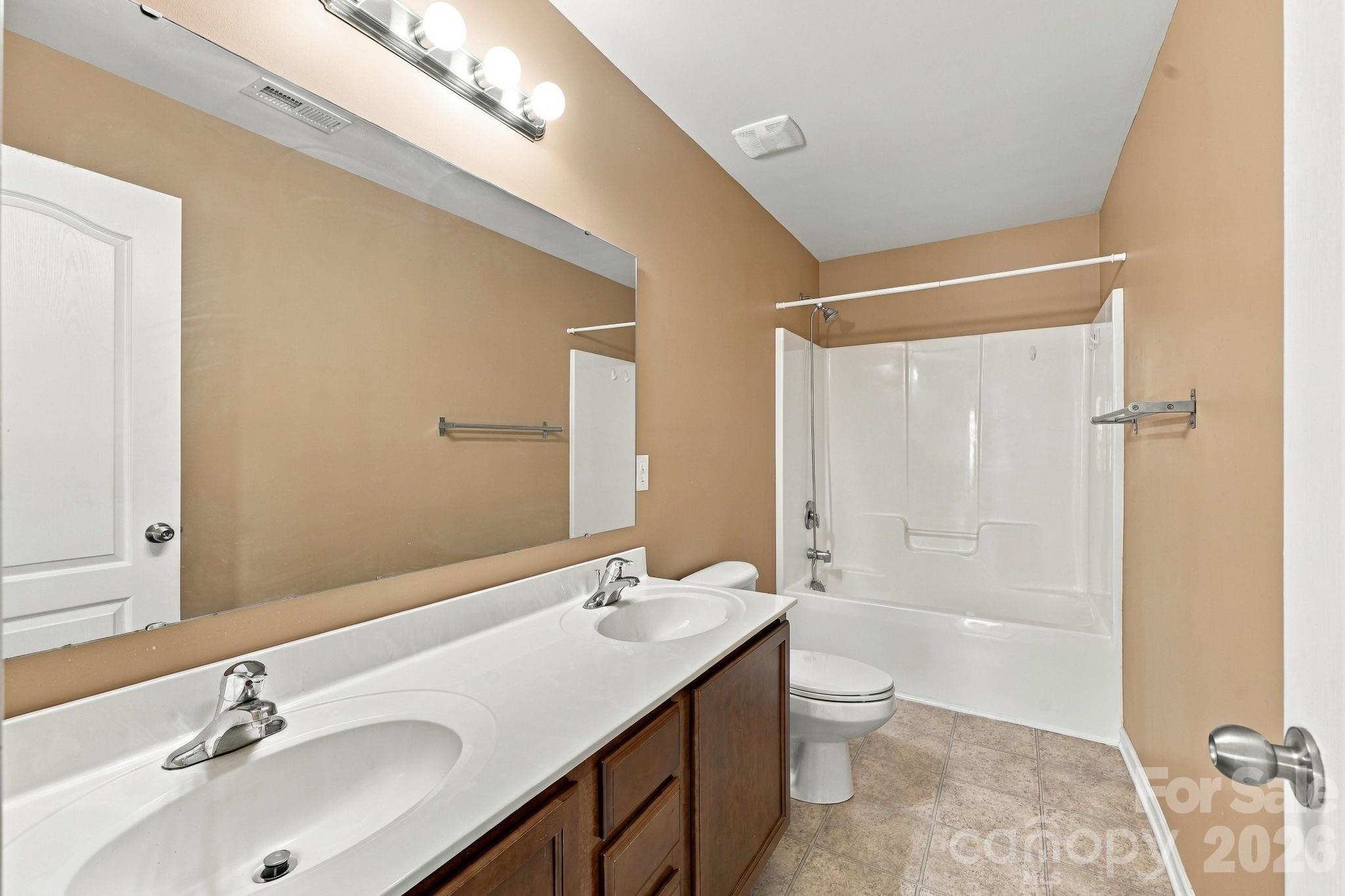13707 Porter Creek Road — Charlotte