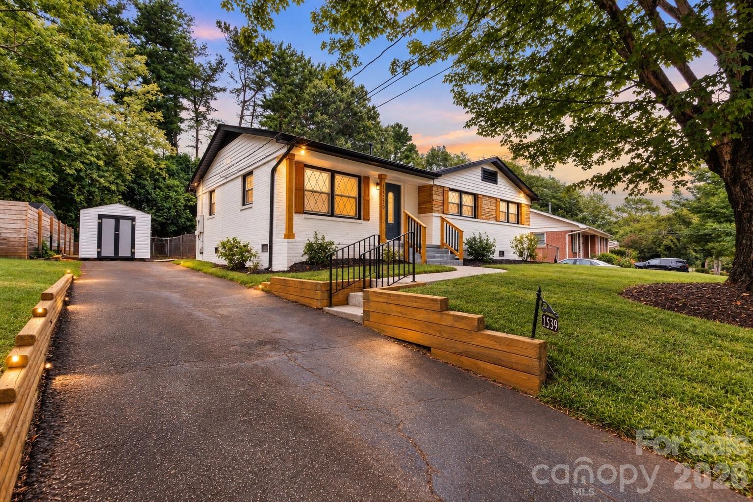 1539 Starbrook Drive — Charlotte