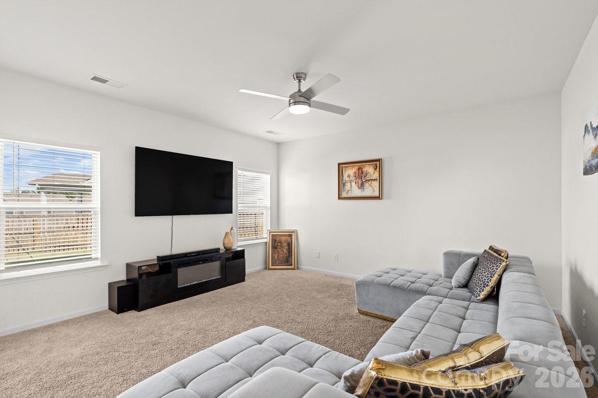 9011 Evercrisp Lane — Charlotte