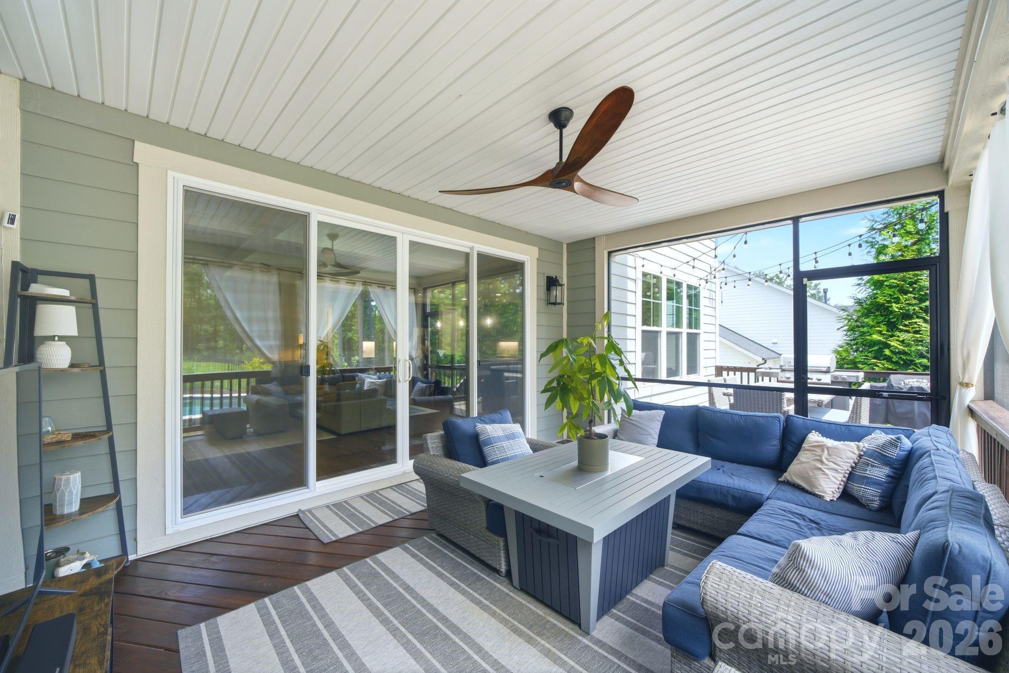 4219 Island Fox Lane — Denver