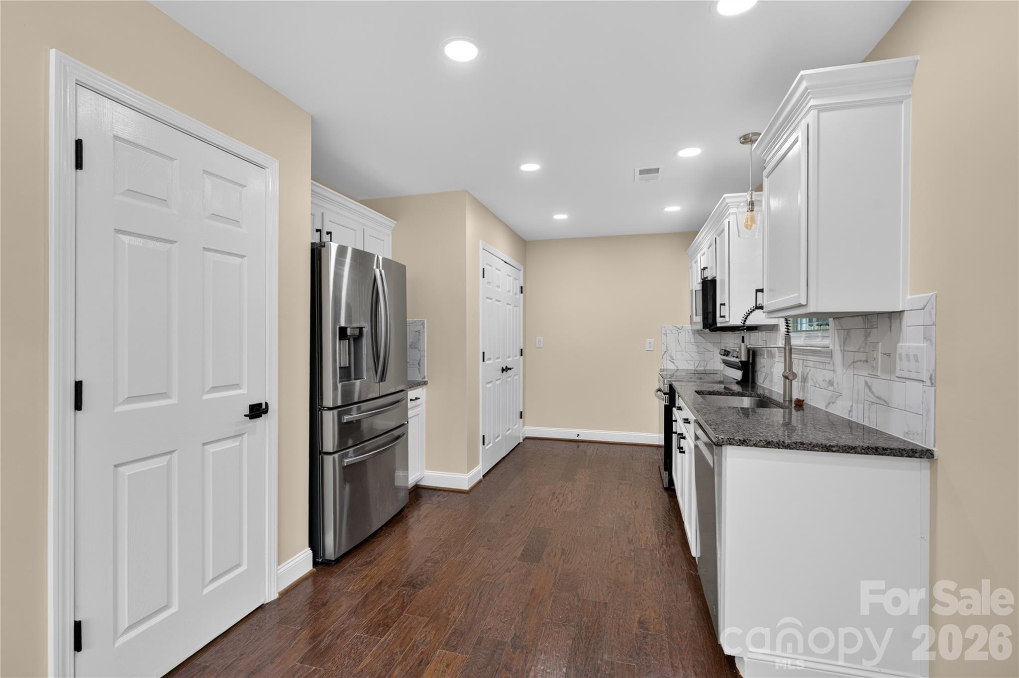 1428 Griers Grove Road — Charlotte