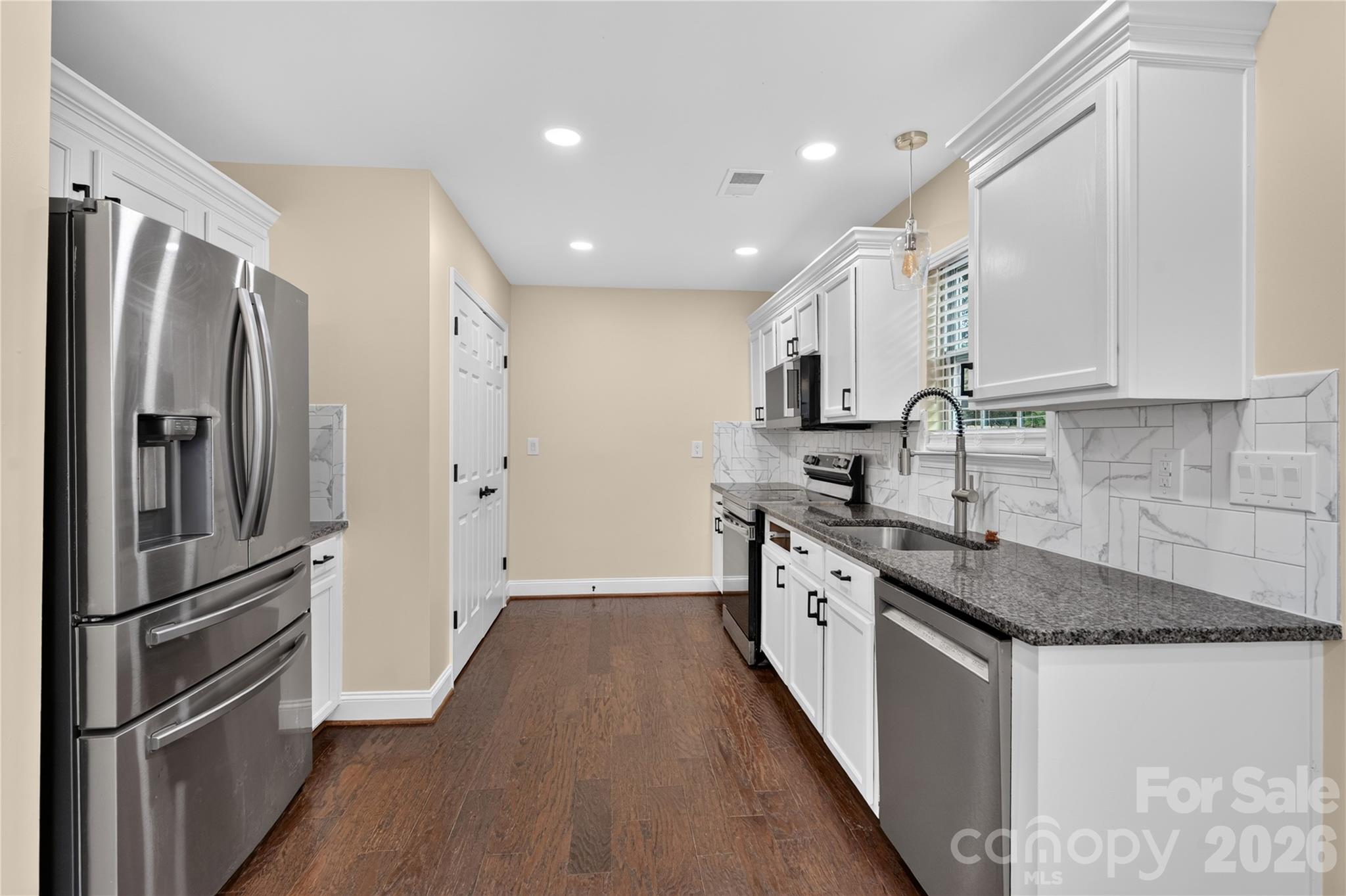 1428 Griers Grove Road — Charlotte