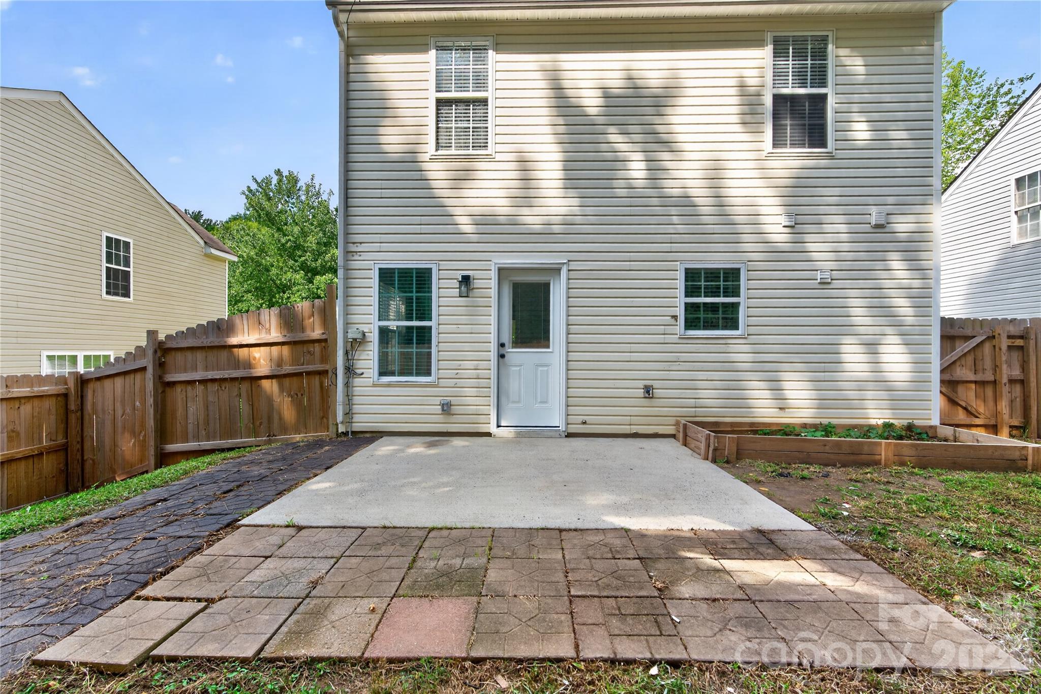 1428 Griers Grove Road — Charlotte