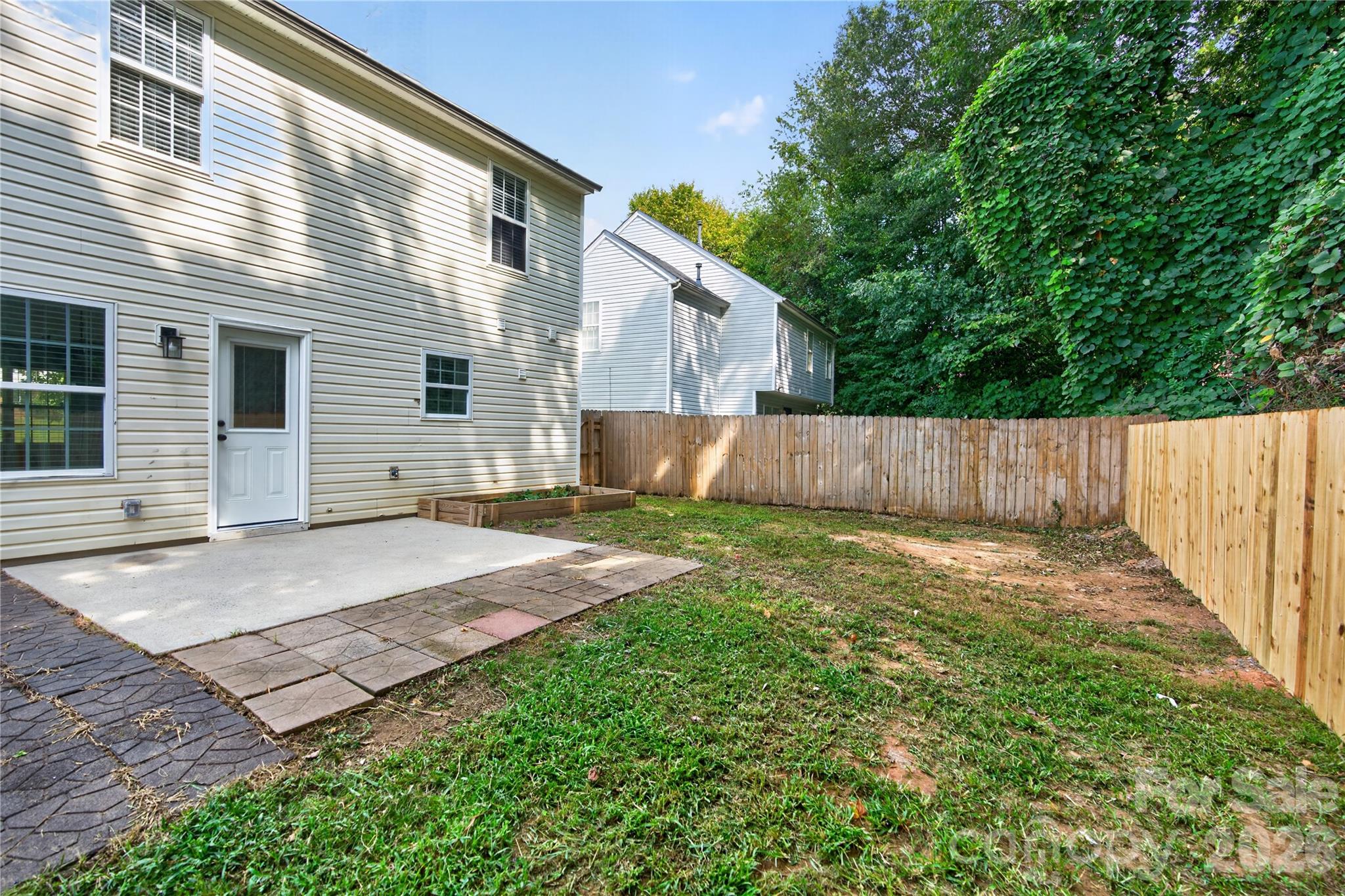 1428 Griers Grove Road — Charlotte