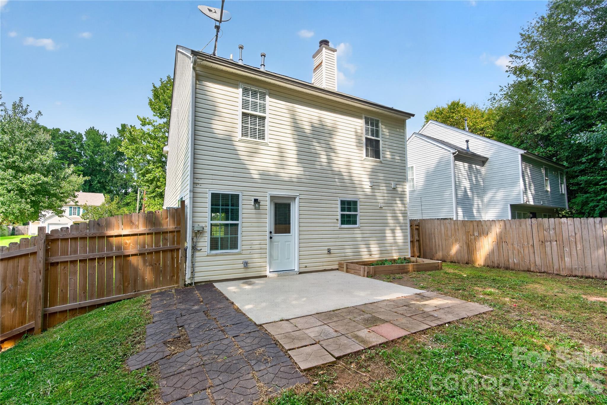 1428 Griers Grove Road — Charlotte