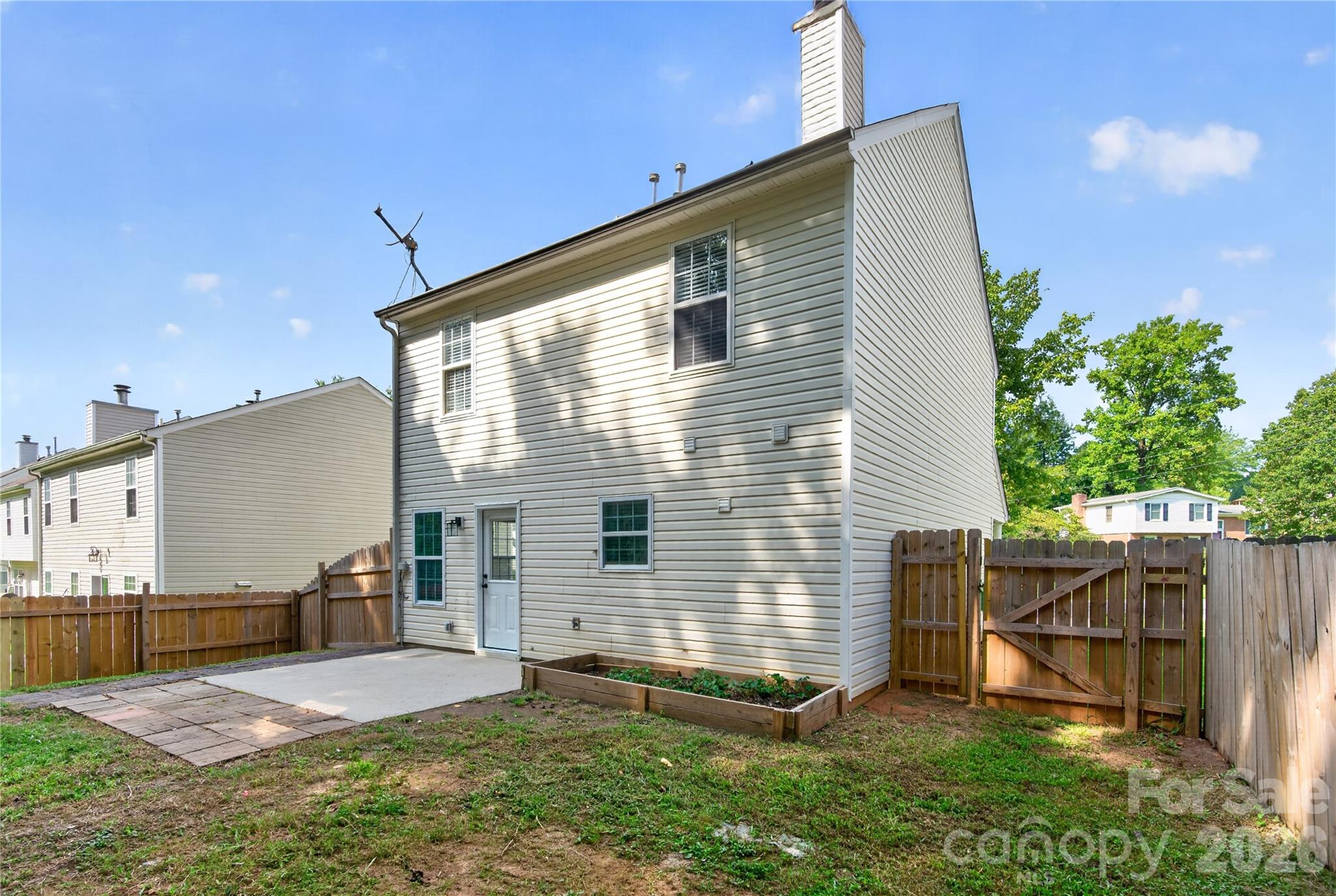 1428 Griers Grove Road — Charlotte