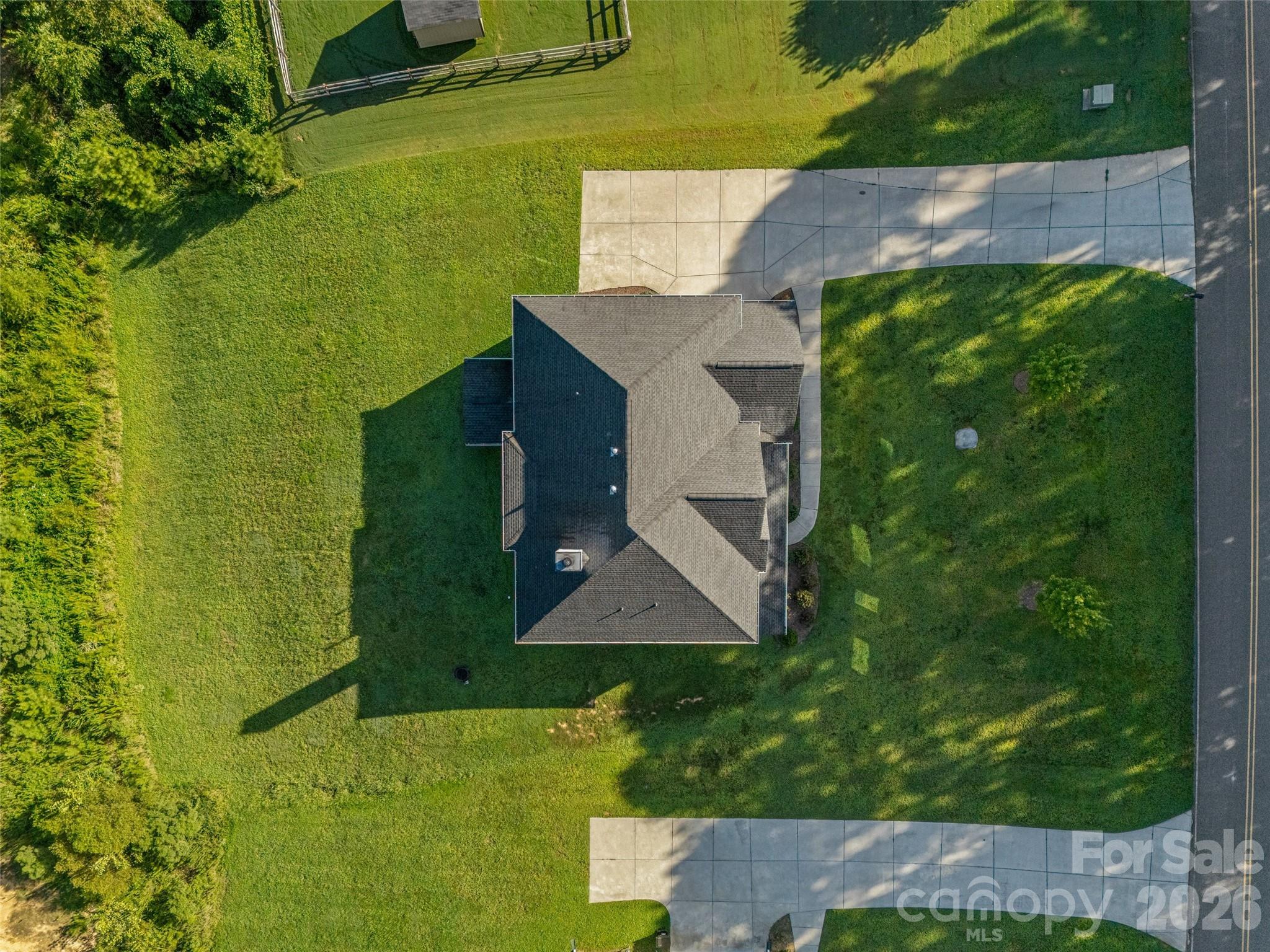 2633 Lakefront Drive — Belmont