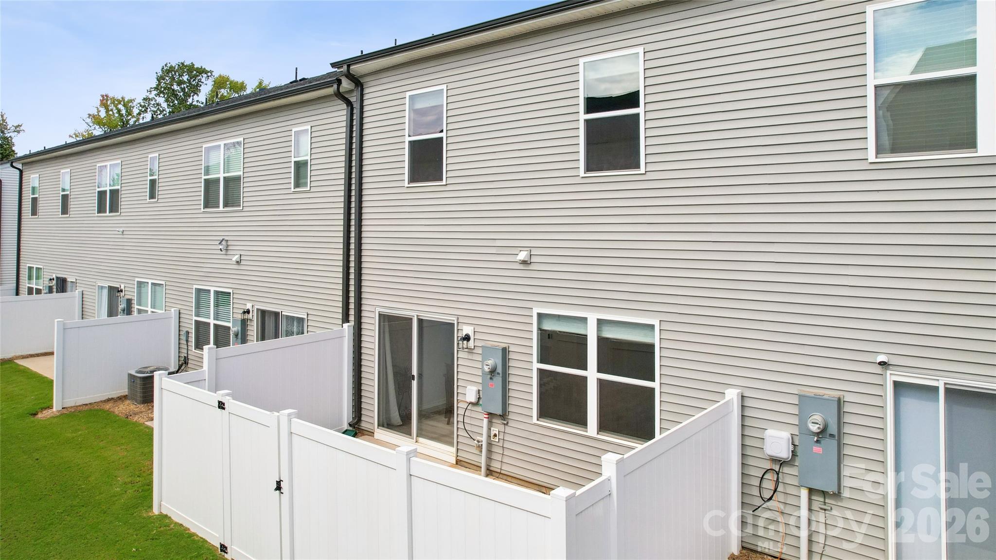 3132 Hutton Gardens Lane — Charlotte