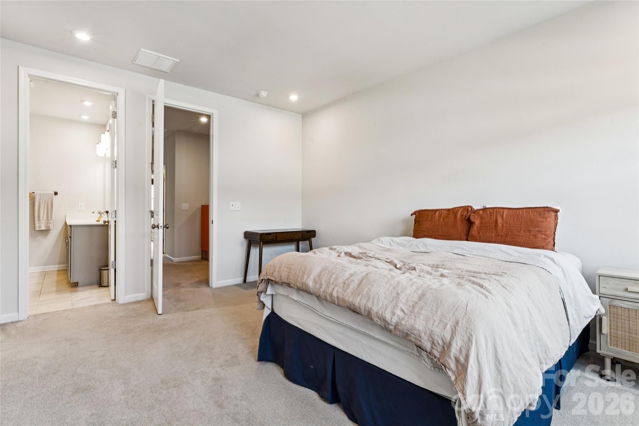 3132 Hutton Gardens Lane — Charlotte