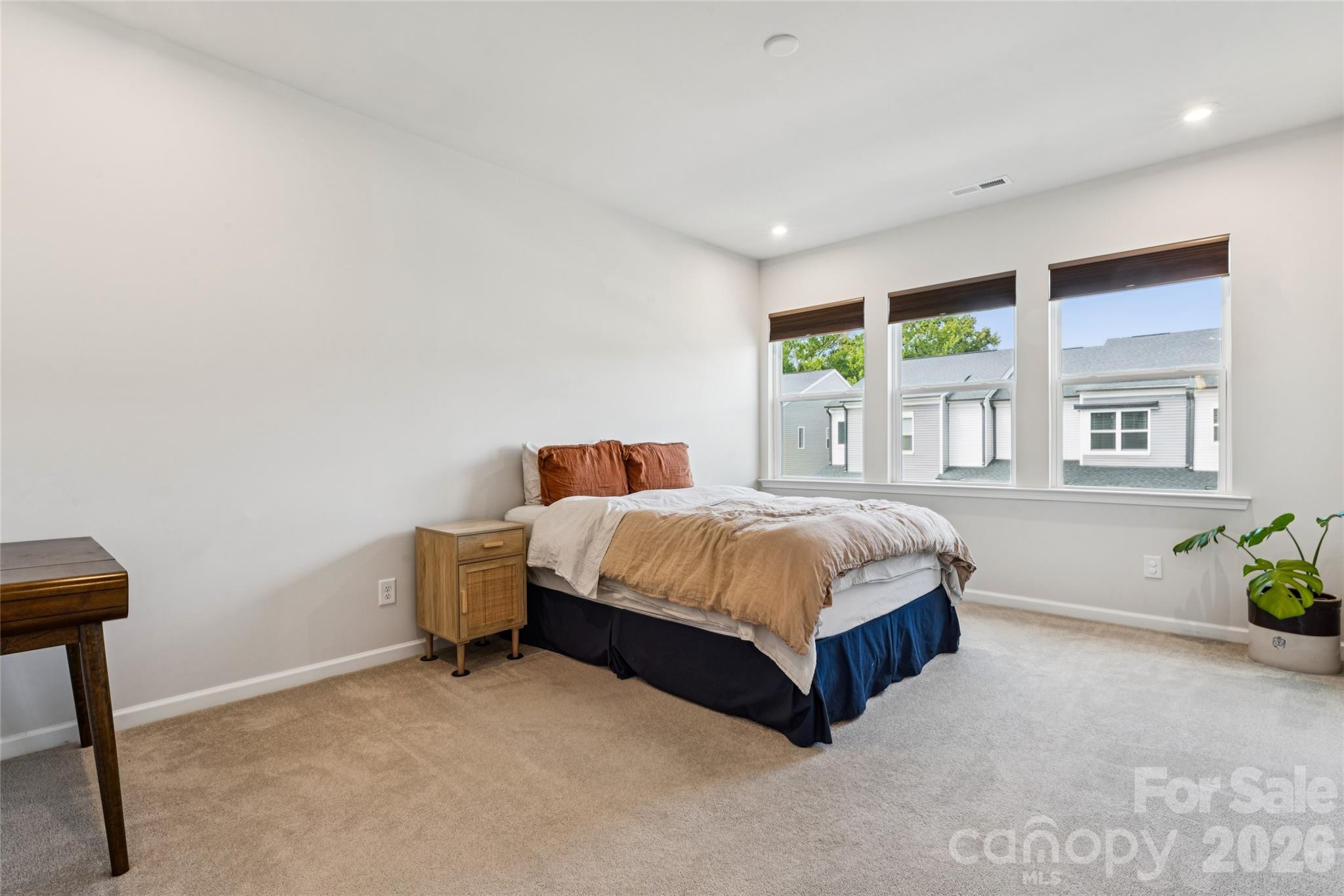 3132 Hutton Gardens Lane — Charlotte