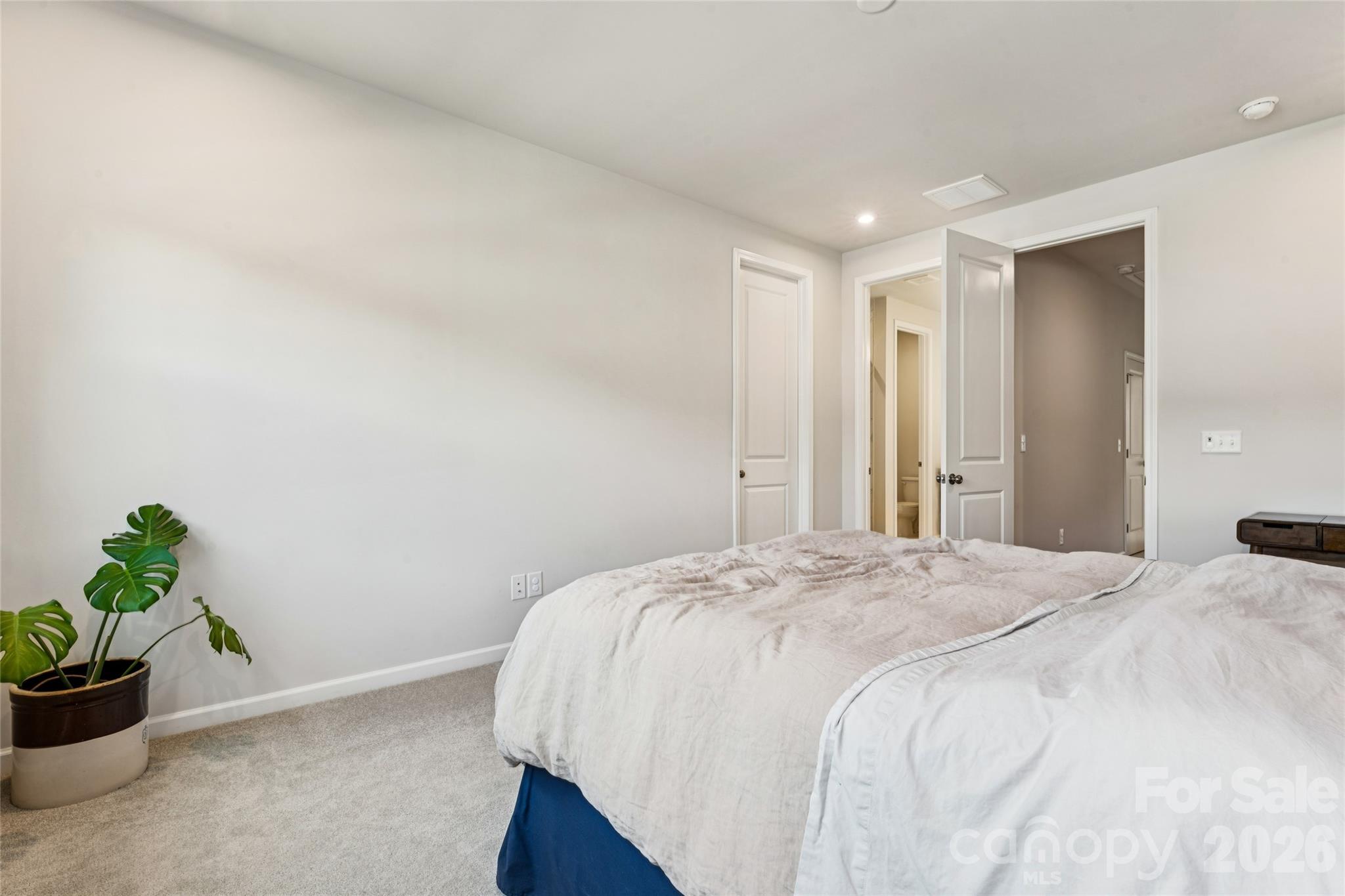 3132 Hutton Gardens Lane — Charlotte