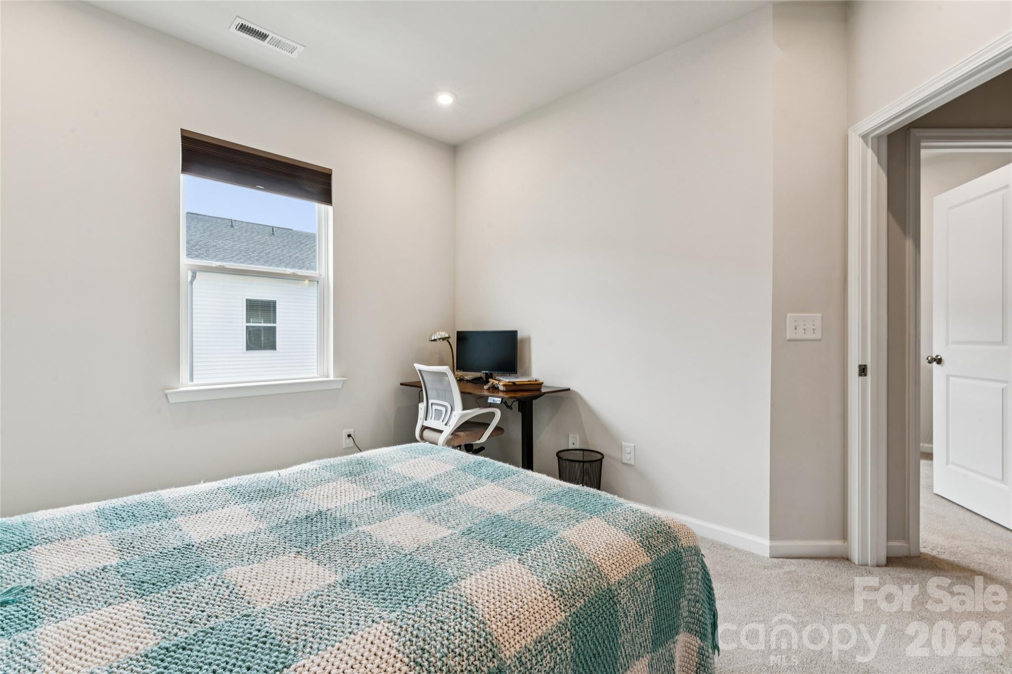 3132 Hutton Gardens Lane — Charlotte