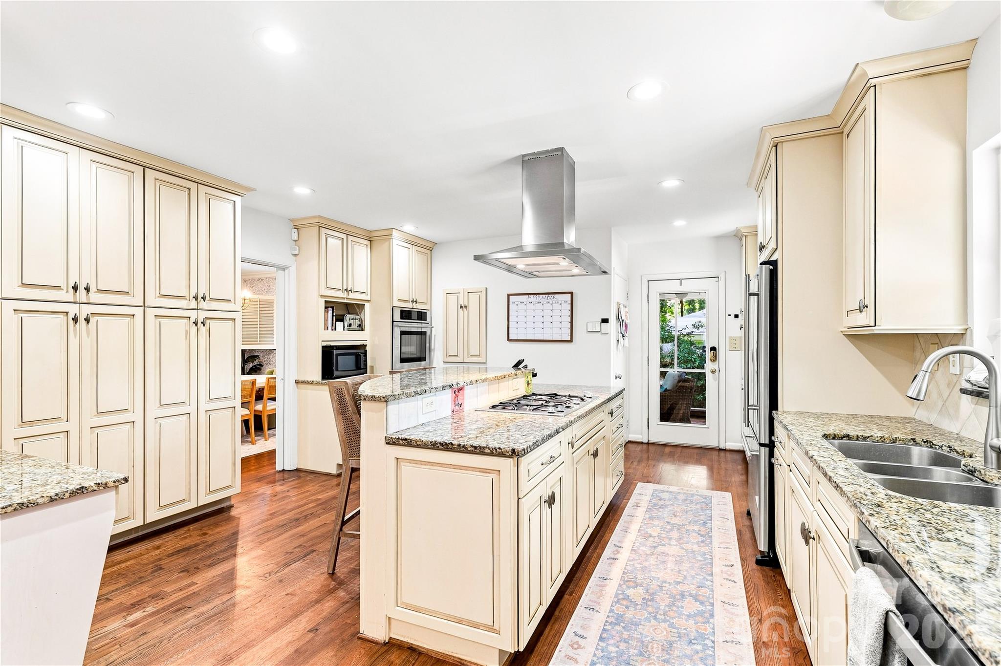 4764 Stafford Circle — Charlotte